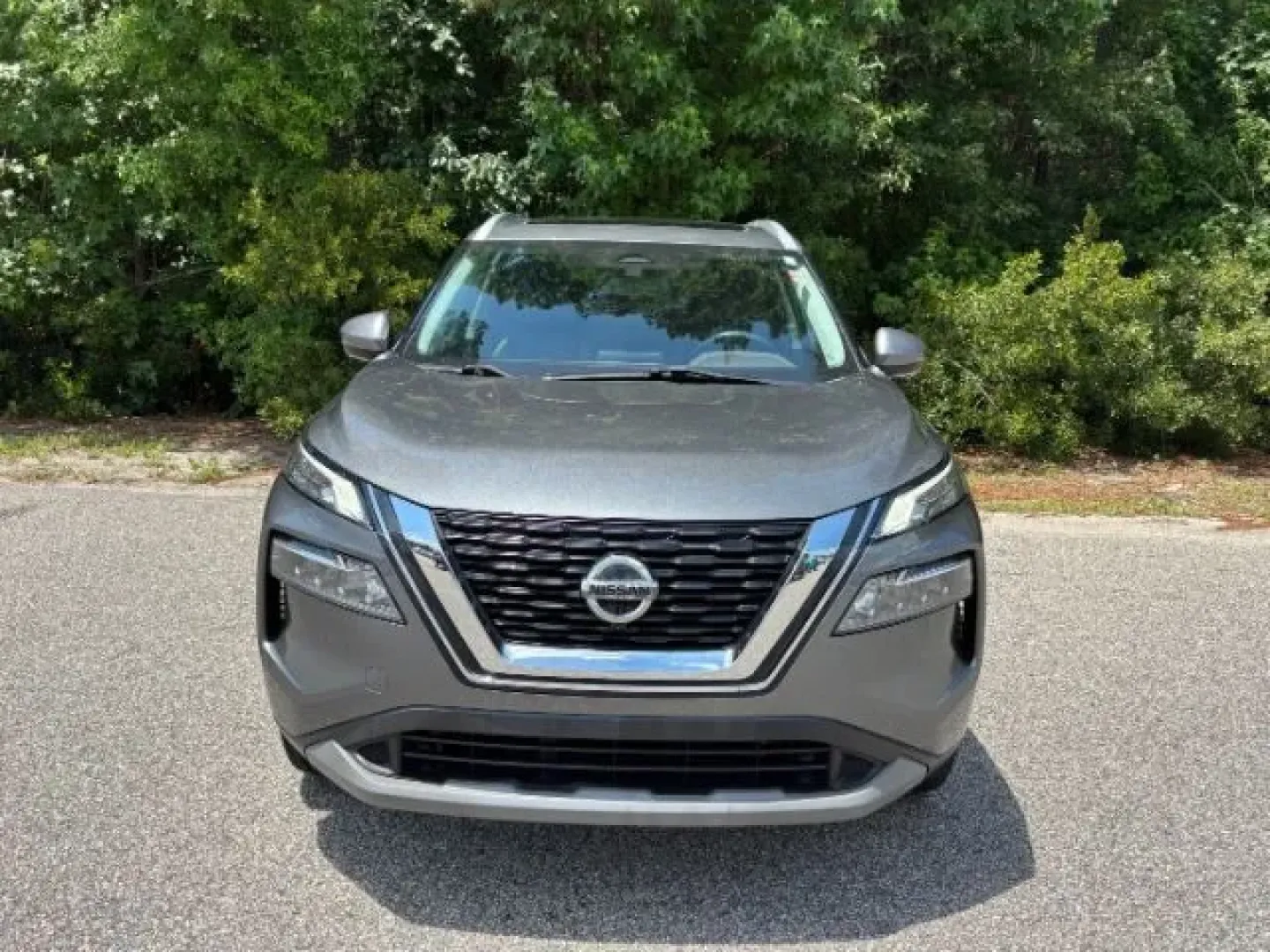 2021 Nissan Rogue SV FWD (5N1AT3BA0MC) with an 2.5L I-4 gasoline direct injection engine, located at 9146 Ocean Hwy West, Calabash, NC, 28467, (910) 579-1110, 33.928635, -78.576157 - **Experience Adventure and Comfort in the 2021 Nissan Rogue SV FWD at Car City - Conway**<br /> <br /> Are you in search of a versatile SUV that effortlessly blends comfort with adventure? Look no further than this stunning 2021 Nissan Rogue SV FWD, perfect for weekend getaways, family outings, or d - Photo#4