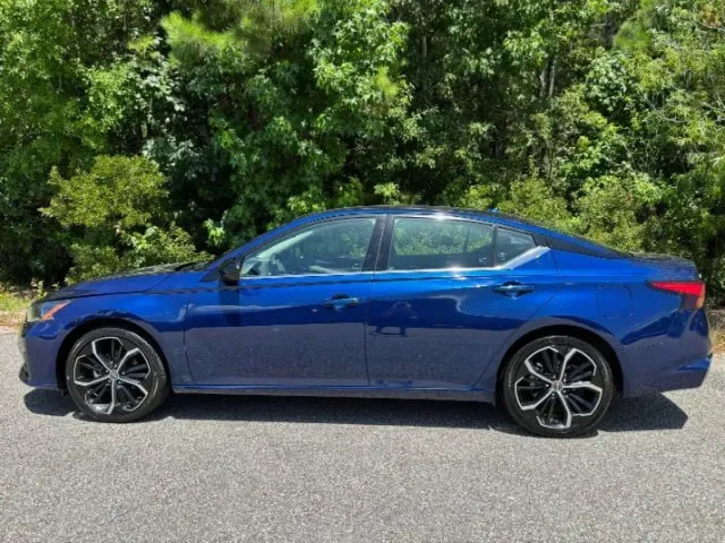 2023 /Sport Nissan Altima SR FWD (1N4BL4CV5PN) with an 2.5L I-4 gasoline direct injection engine, located at 2761 East Hwy 501, Conway, SC, 29526, (843) 331-1151, 33.781528, -78.989883 - **Discover the Perfect Blend of Style and Performance with the 2023 Nissan Altima SR in Conway, SC!**<br /> <br /> Are you searching for a reliable and stylish sedan that enhances your daily commute while keeping your family comfortable? Look no further than this stunning **2023 Nissan Altima SR** a - Photo#2