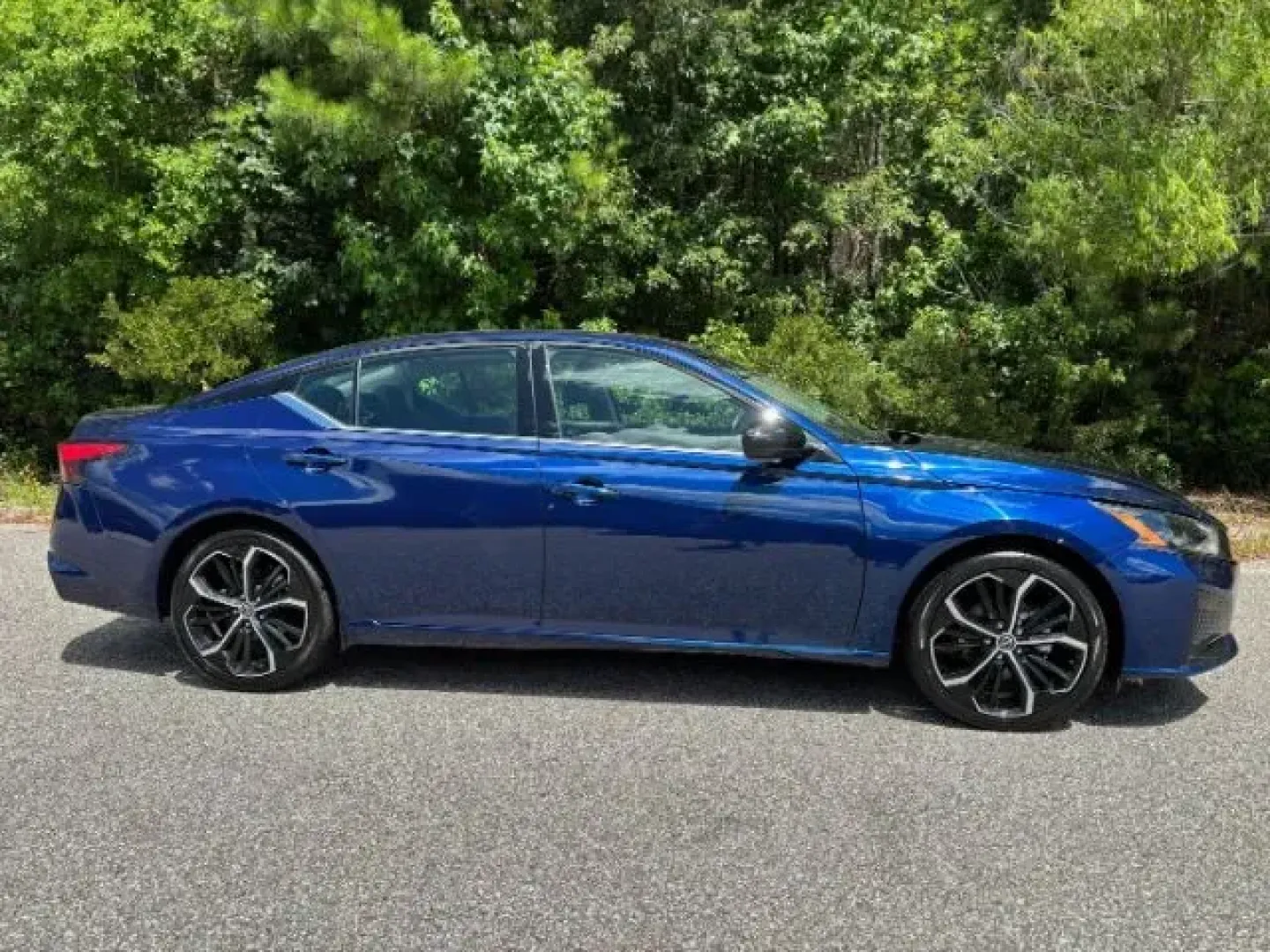 2023 /Sport Nissan Altima SR FWD (1N4BL4CV5PN) with an 2.5L I-4 gasoline direct injection engine, located at 2761 East Hwy 501, Conway, SC, 29526, (843) 331-1151, 33.781528, -78.989883 - **Discover the Perfect Blend of Style and Performance with the 2023 Nissan Altima SR in Conway, SC!**<br /> <br /> Are you searching for a reliable and stylish sedan that enhances your daily commute while keeping your family comfortable? Look no further than this stunning **2023 Nissan Altima SR** a - Photo#3