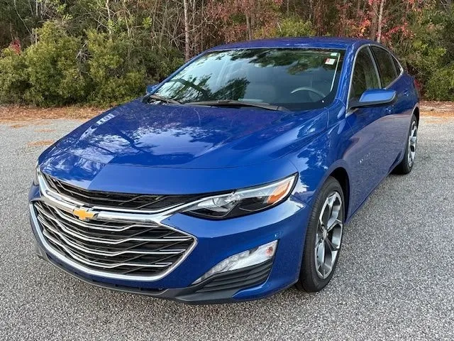 photo of 2023 Chevrolet Malibu FWD 1LT