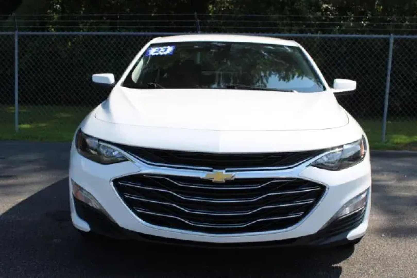 2023 Chevrolet Malibu FWD 1LT (1G1ZD5ST4PF) with an ECOTEC 1.5L I-4 gasoline direct injection engine, located at 3598 James B White Hwy South, Whiteville, NC, 28472, (910) 642-3196, 34.294846, -78.732613 - Are you searching for a stylish, reliable, and tech-savvy sedan that can enhance your daily commute or family outings? Look no further than this stunning 2023 Chevrolet Malibu, available now at Car City - Whitesville, your trusted pre-owned dealership in Whiteville, NC. With a perfect blend of comfo - Photo#1