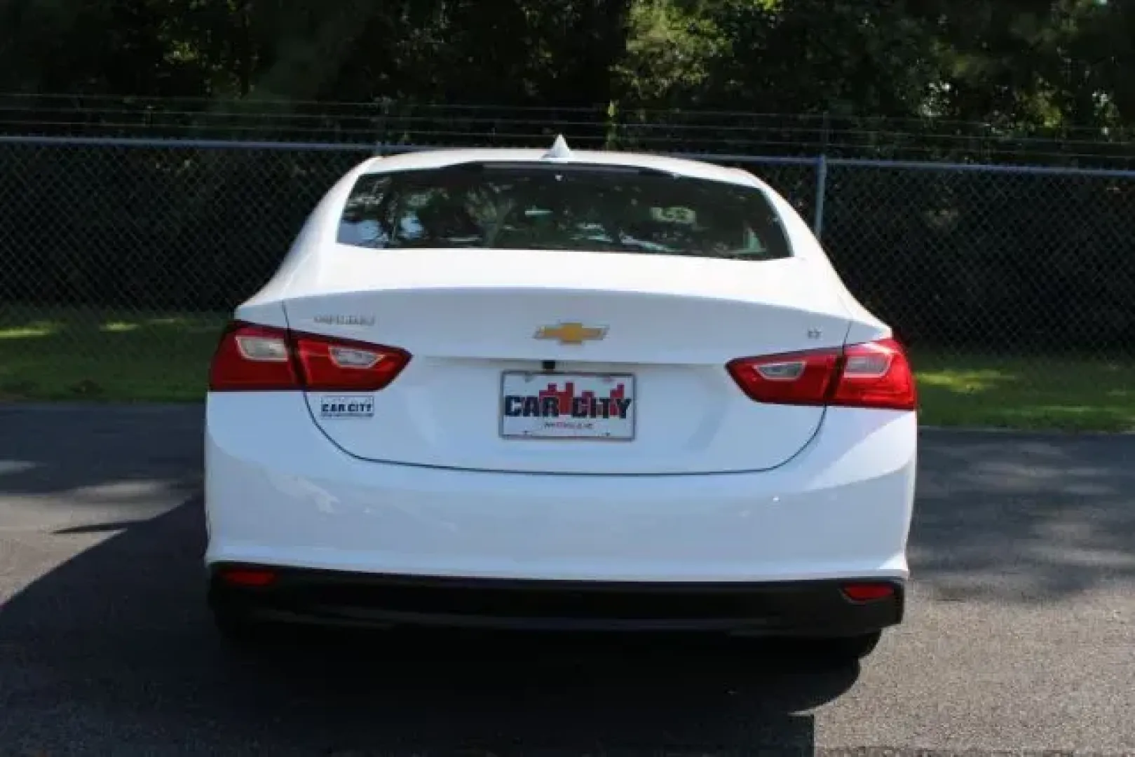 2023 Chevrolet Malibu FWD 1LT (1G1ZD5ST4PF) with an ECOTEC 1.5L I-4 gasoline direct injection engine, located at 3598 James B White Hwy South, Whiteville, NC, 28472, (910) 642-3196, 34.294846, -78.732613 - Are you searching for a stylish, reliable, and tech-savvy sedan that can enhance your daily commute or family outings? Look no further than this stunning 2023 Chevrolet Malibu, available now at Car City - Whitesville, your trusted pre-owned dealership in Whiteville, NC. With a perfect blend of comfo - Photo#2