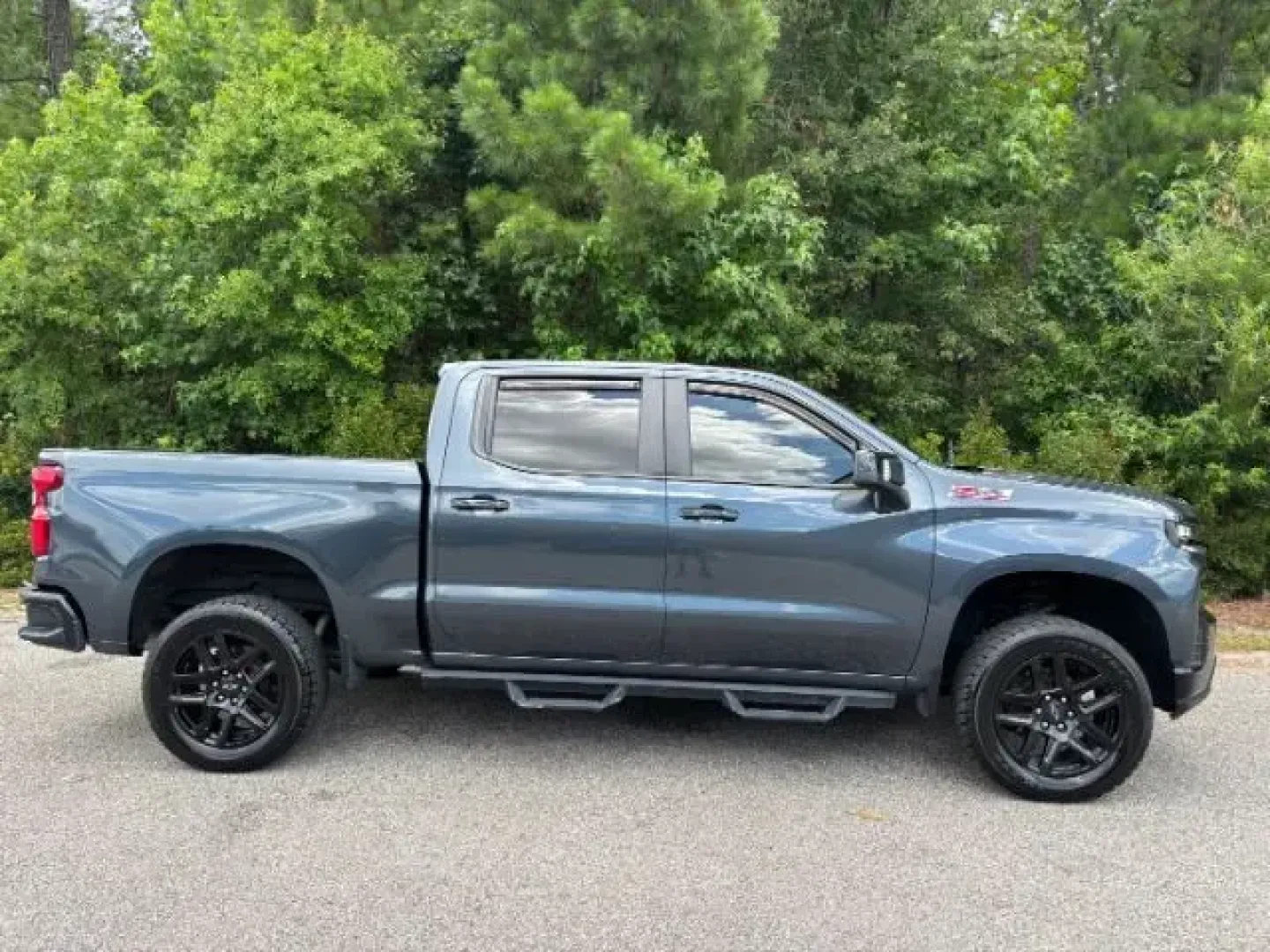 2021 /Jet Black, leather Chevrolet Silverado 1500 LT Trail Boss Crew Cab 4WD (1GCPYFEL0MZ) with an 6.2L V8 OHV 16V engine, 6-Speed Automatic transmission, located at 2761 East Hwy 501, Conway, SC, 29526, (843) 331-1151, 33.781528, -78.989883 - **Unleash Adventure with the 2021 Chevrolet Silverado 1500 LT Trail Boss at Car City - Calabash!**<br /> <br /> Are you ready to take your weekends off-road, tackle tough job sites, or simply enjoy the thrill of the open road? The 2021 Chevrolet Silverado 1500 LT Trail Boss Crew Cab 4WD is the ideal - Photo#3