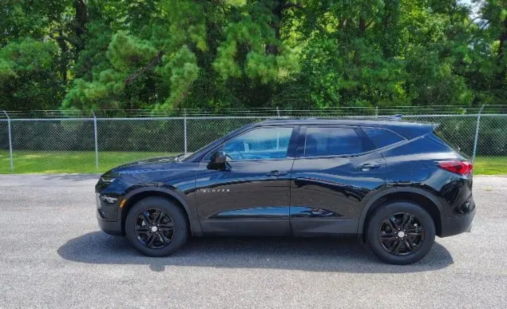 2019 /Jet Black, premium c Chevrolet Blazer 2LT (3GNKBCRS3KS) with an 3.6L V6 DOHC 24V engine, 9-Speed Automatic transmission, located at 3598 James B White Hwy South, Whiteville, NC, 28472, (910) 642-3196, 34.294846, -78.732613 - 2019 Chevrolet Blazer 2LT - Photo#8