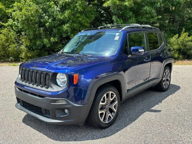 photo of 2017 Jeep Renegade Altitude FWD