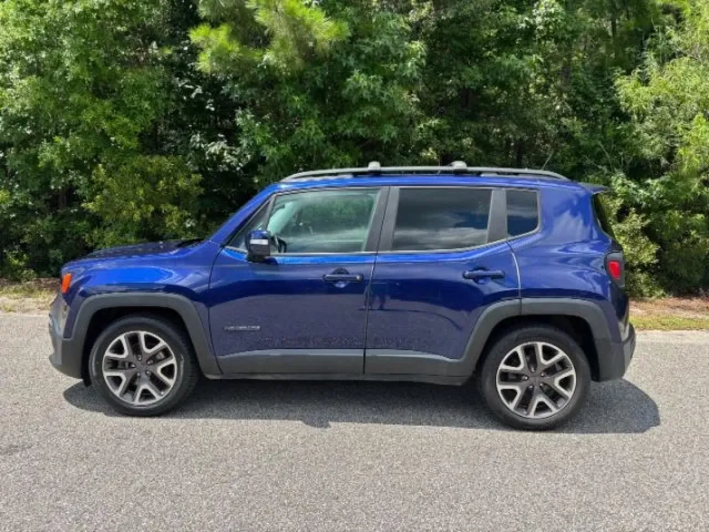 2017 /Black Jeep Renegade Altitude FWD (ZACCJABB3HP) with an Other engine, located at 2761 East Hwy 501, Conway, SC, 29526, (843) 331-1151, 33.781528, -78.989883 - Embrace the spirit of adventure with the 2017 Jeep Renegade Altitude FWD, a crossover that's perfect for weekend getaways and family road trips alike. This versatile SUV combines rugged capability with urban flair, making it an ideal choice for anyone seeking affordable used cars. Whether you're nav - Photo#2