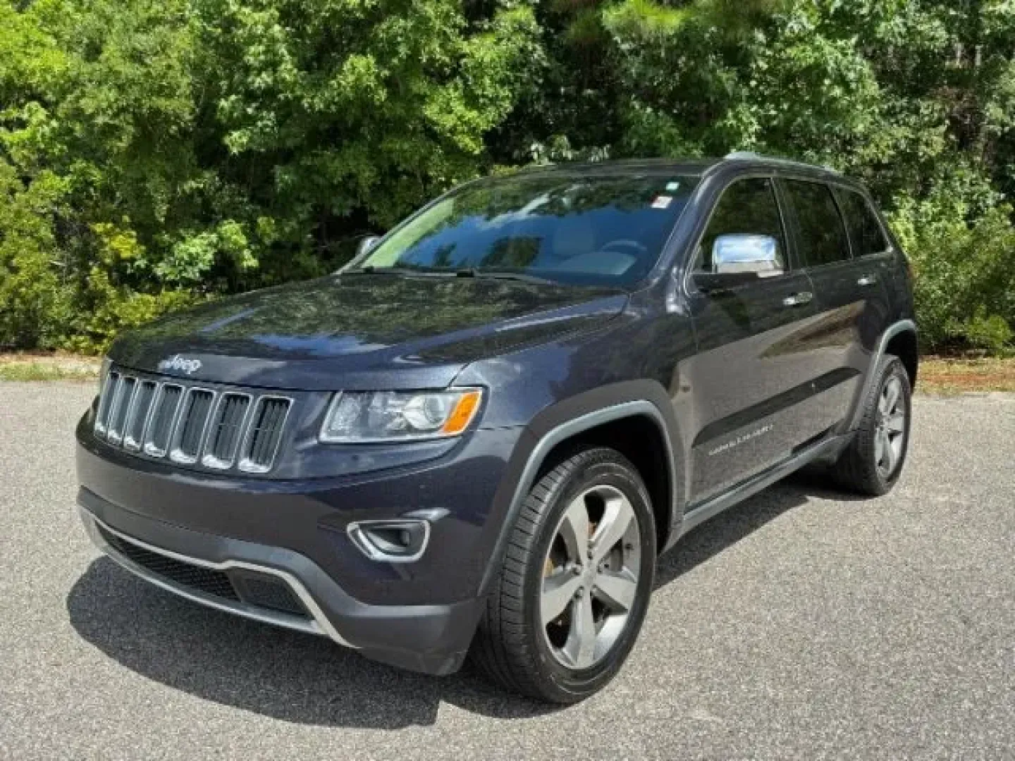 2015 /Light Frost Beige/Black Jeep Grand Cherokee Limited 4WD (1C4RJFBG6FC) with an 3.6L V6 DOHC 24V engine, 8-Speed Automatic transmission, located at 2761 East Hwy 501, Conway, SC, 29526, (843) 331-1151, 33.781528, -78.989883 - **Adventure Awaits: Discover the 2015 Jeep Grand Cherokee Limited 4WD at Car City - Conway!**<br /> <br /> Are you ready to elevate your driving experience and embrace the adventures that life has to offer? Look no further than this stunning 2015 Jeep Grand Cherokee Limited 4WD, available now at Car - Photo#0