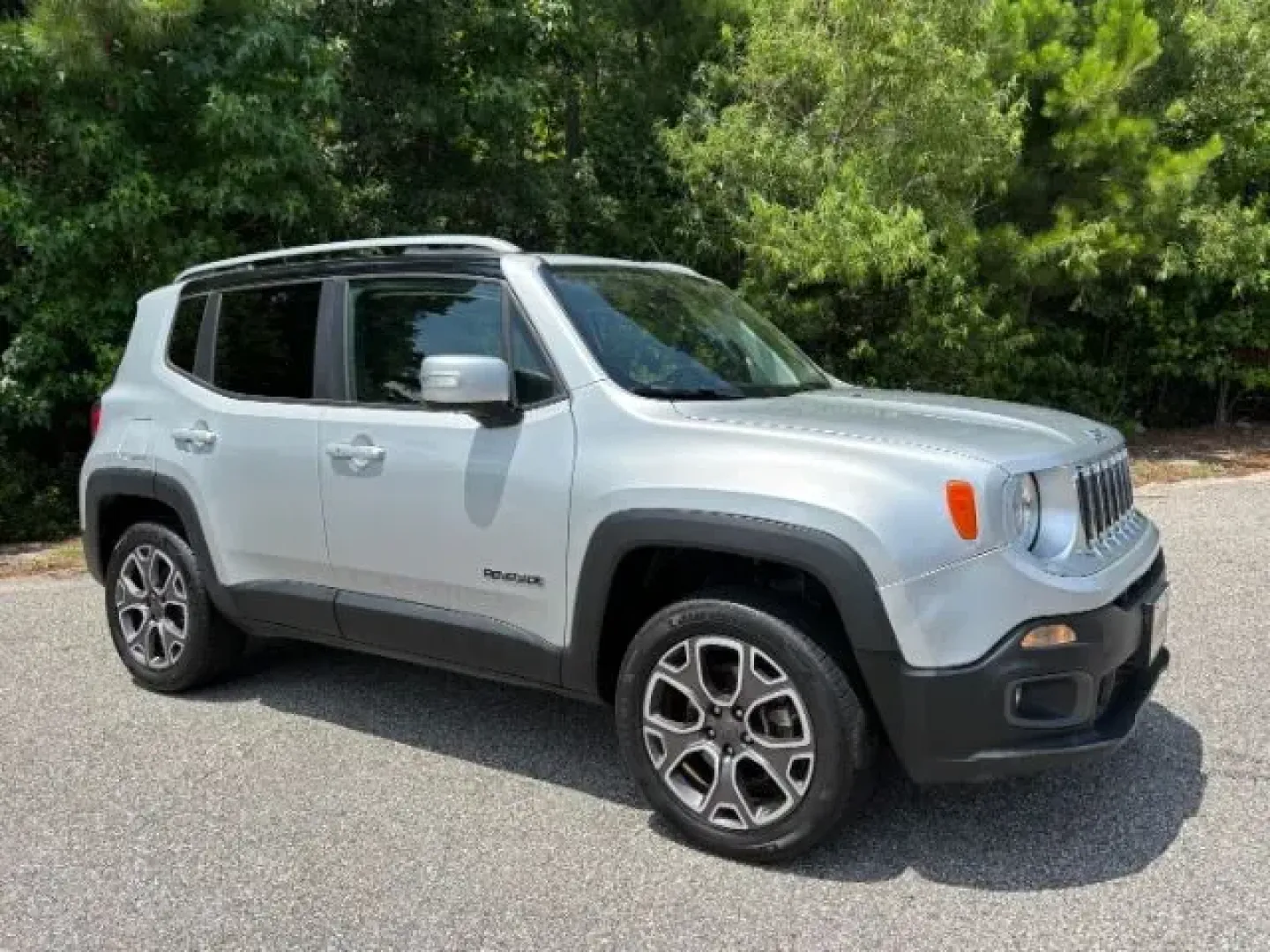 2018 /BLACK LEATHER Jeep Renegade Limited 4x4 (ZACCJBDB7JP) with an Other engine, located at 2761 East Hwy 501, Conway, SC, 29526, (843) 331-1151, 33.781528, -78.989883 - Experience the thrill of adventure and the comfort of home in this stunning 2018 Jeep Renegade Limited 4x4, now available at Car City - Conway! Whether you're a parent looking for a reliable family vehicle, a young professional commuting to work, or an outdoor enthusiast ready for your next weekend - Photo#1