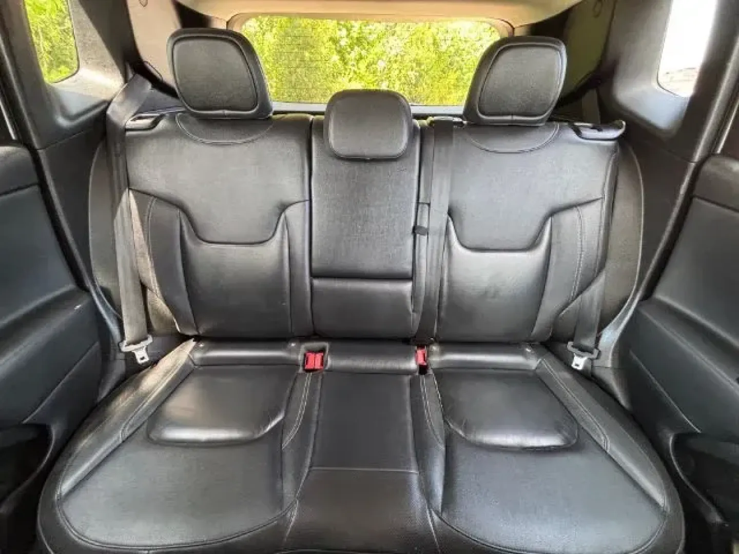 2018 /BLACK LEATHER Jeep Renegade Limited 4x4 (ZACCJBDB7JP) with an Other engine, located at 2761 East Hwy 501, Conway, SC, 29526, (843) 331-1151, 33.781528, -78.989883 - Experience the thrill of adventure and the comfort of home in this stunning 2018 Jeep Renegade Limited 4x4, now available at Car City - Conway! Whether you're a parent looking for a reliable family vehicle, a young professional commuting to work, or an outdoor enthusiast ready for your next weekend - Photo#11