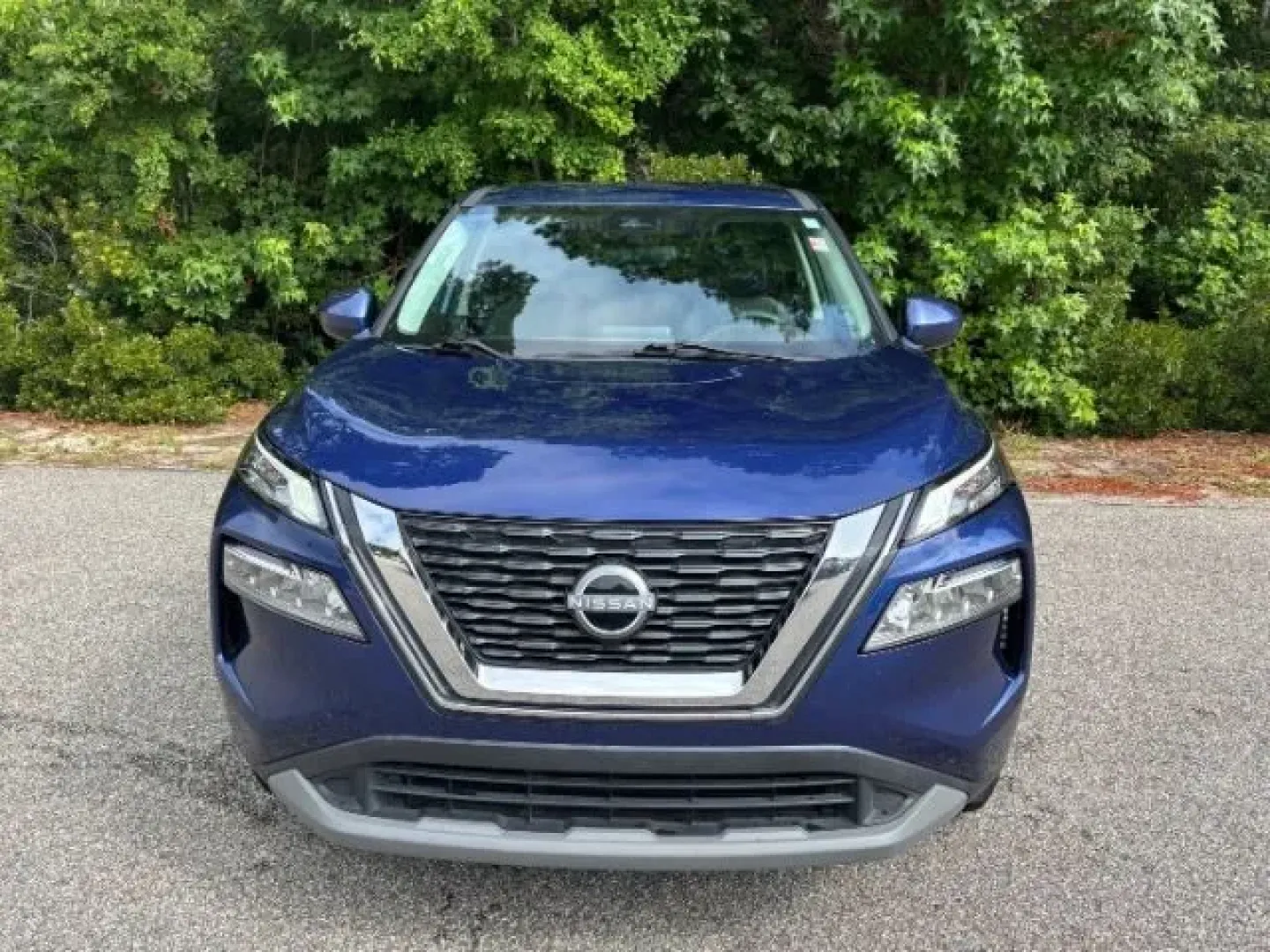 2023 /Charcoal Nissan Rogue SV FWD (5N1BT3BA5PC) with an VC-Turbo 1.5L I-3 gasoline direct injection engine, located at 9146 Ocean Hwy West, Calabash, NC, 28467, (910) 579-1110, 33.928635, -78.576157 - 2023 Nissan Rogue SV FWD - Photo#4