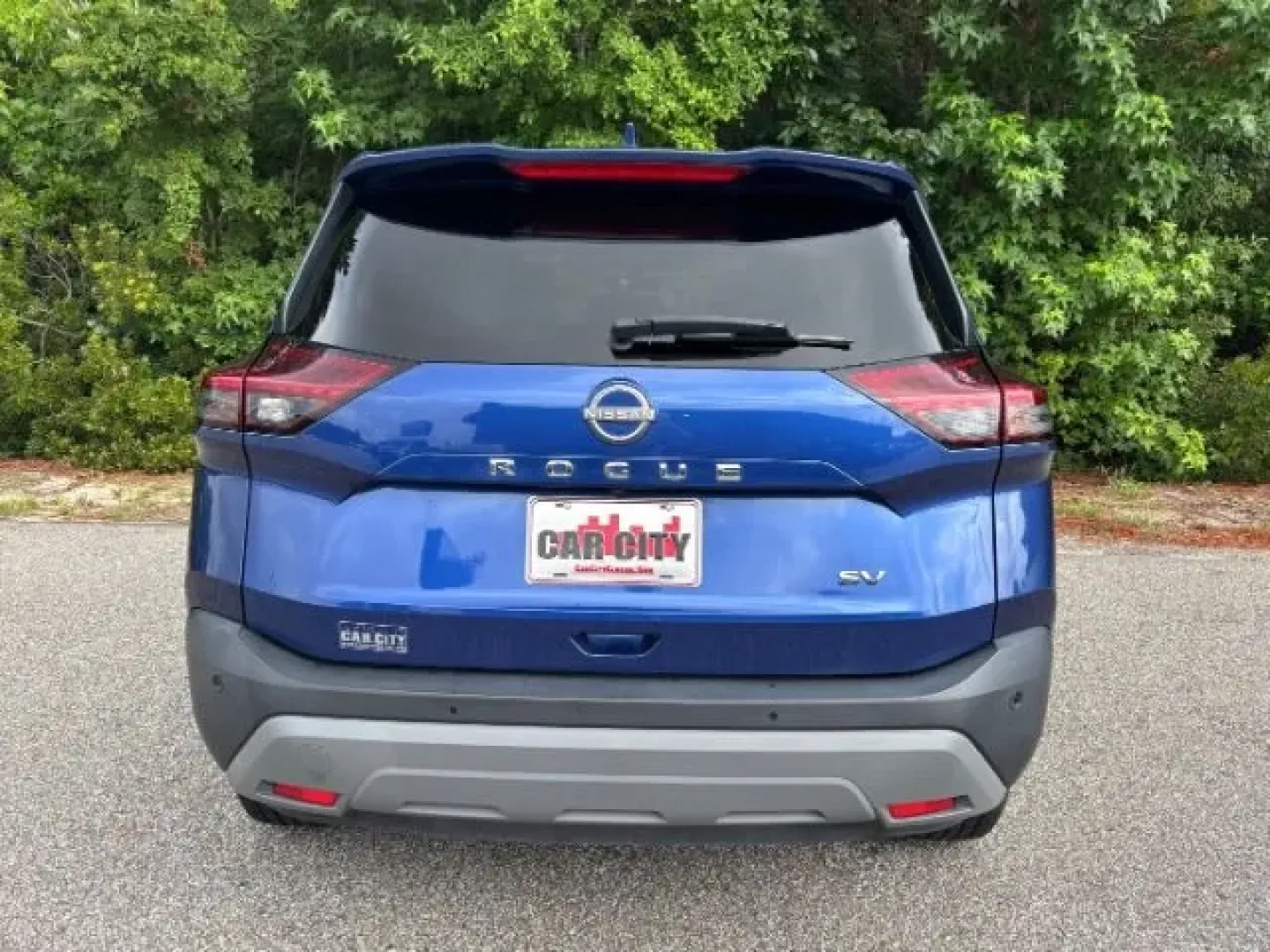 2023 /Charcoal Nissan Rogue SV FWD (5N1BT3BA5PC) with an VC-Turbo 1.5L I-3 gasoline direct injection engine, located at 9146 Ocean Hwy West, Calabash, NC, 28467, (910) 579-1110, 33.928635, -78.576157 - 2023 Nissan Rogue SV FWD - Photo#5