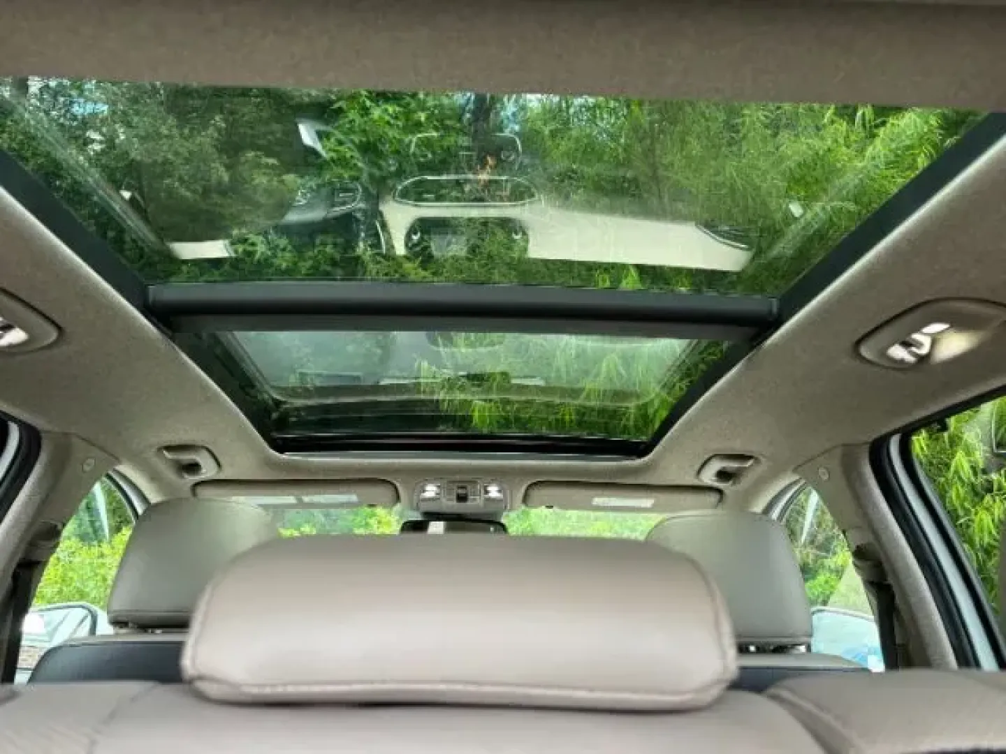 2019 /Black/Beige Hyundai Santa Fe Ultimate 2.0T (5NMS53AA2KH) with an Theta II 2L I-4 gasoline direct injection engine, located at 2761 East Hwy 501, Conway, SC, 29526, (843) 331-1151, 33.781528, -78.989883 - **Experience the Ultimate Adventure with the 2019 Hyundai Santa Fe at Car City - Conway!**<br /> <br /> Looking for a reliable and stylish SUV that fits your dynamic lifestyle? The 2019 Hyundai Santa Fe Ultimate 2.0T is the perfect companion for weekend adventures, daily commutes, or growing familie - Photo#10