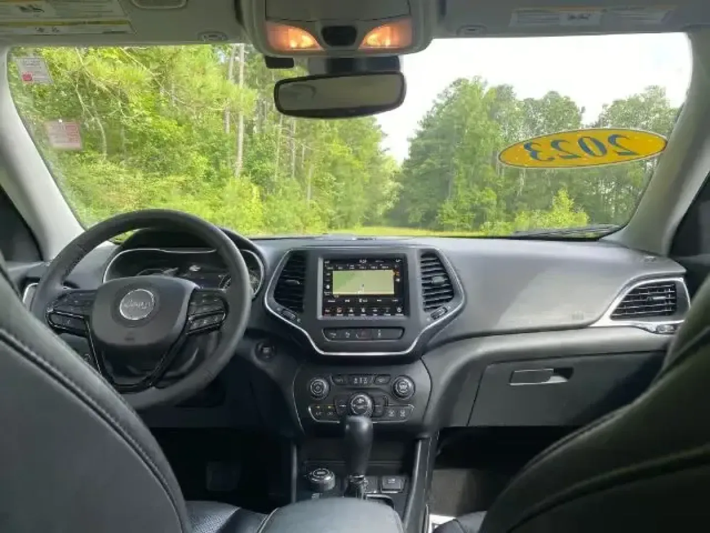 2023 /Black Jeep Cherokee Altitude Lux 4x4 (1C4PJMMB5PD) with an 2.4L L4 DOHC 16V engine, 9A transmission, located at 3598 James B White Hwy South, Whiteville, NC, 28472, (910) 642-3196, 34.294846, -78.732613 - ### Discover Adventure with the 2023 Jeep Cherokee Altitude Lux 4x4 at Car City - Calabash<br /> <br /> Are you ready to elevate your lifestyle and embrace adventure? The 2023 Jeep Cherokee Altitude Lux 4x4 is not just a vehicle; it's your ticket to unforgettable experiences. Whether you're taking t - Photo#5