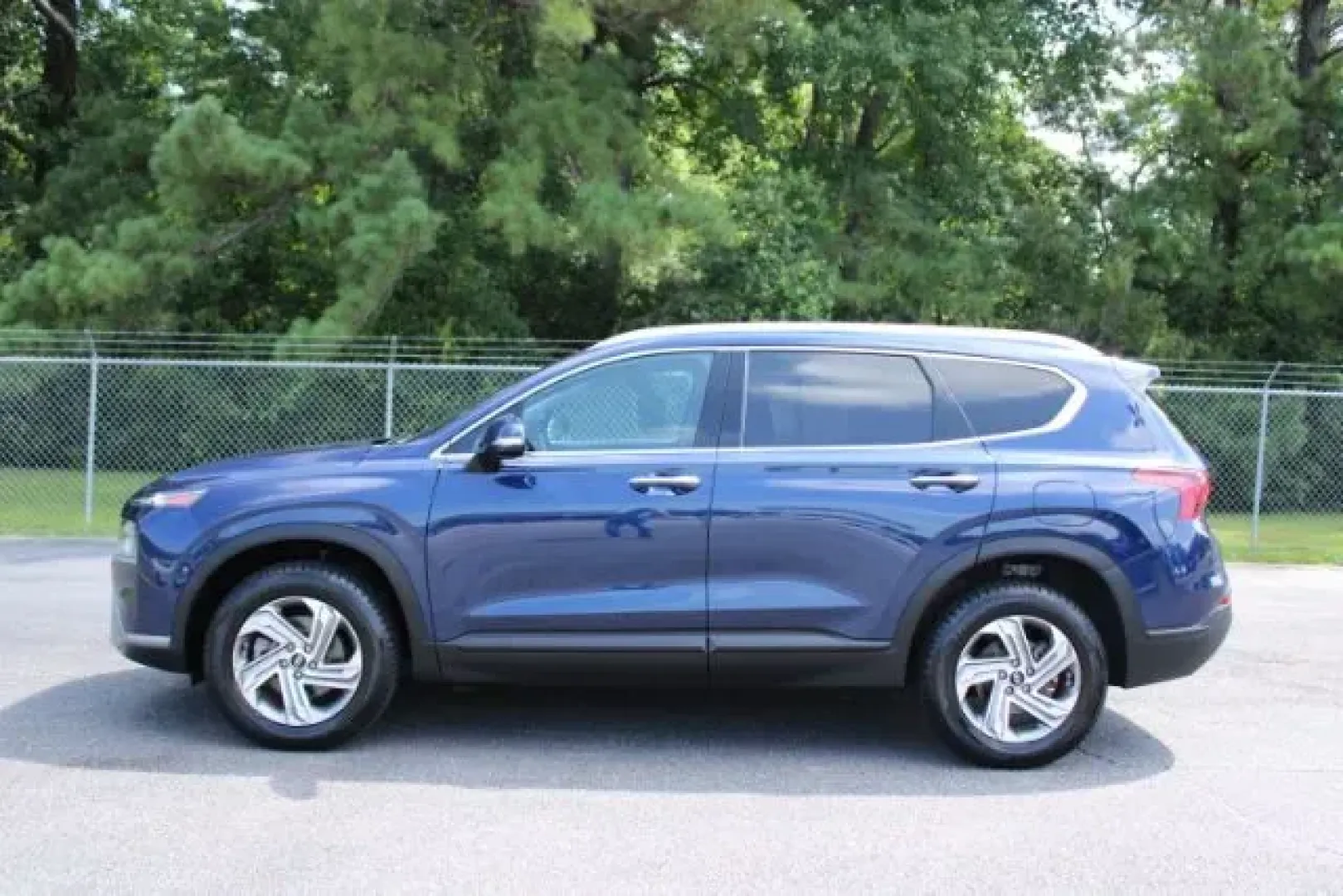2023 Hyundai Santa Fe SEL (5NMS2DAJ6PH) with an Smartstream 2.5L I-4 port/direct injection engine, located at 3598 James B White Hwy South, Whiteville, NC, 28472, (910) 642-3196, 34.294846, -78.732613 - **Experience Adventure in Style: 2023 Hyundai Santa Fe at Car City - Whitesville**<br /> <br /> Are you ready to elevate your weekend getaways and family road trips? The 2023 Hyundai Santa Fe is the perfect SUV to make every journey memorable. With its robust features, spacious interior, and dependa - Photo#3