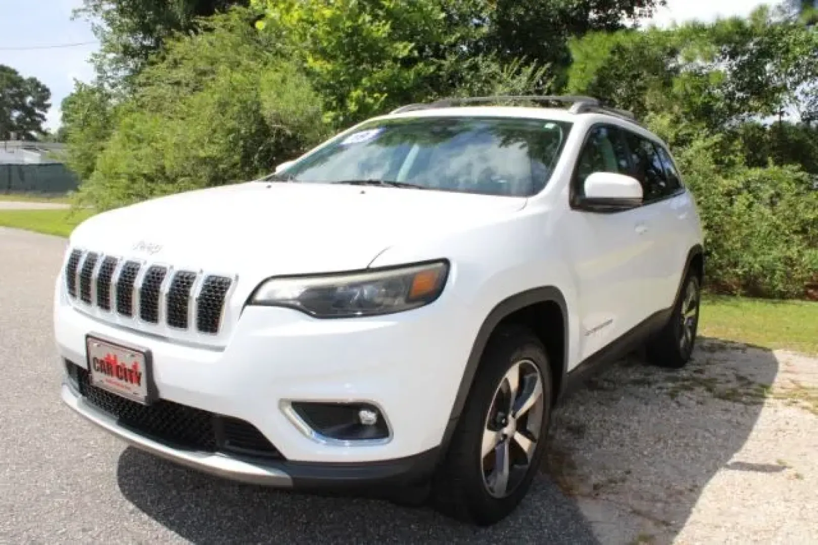 2019 Jeep Cherokee Limited 4x4 (1C4PJMDX6KD) with an Other engine, located at 3598 James B White Hwy South, Whiteville, NC, 28472, (910) 642-3196, 34.294846, -78.732613 - **Unleash Adventure with the 2019 Jeep Cherokee Limited 4x4 at Car City - Whitesville!**<br /> <br /> Are you ready to elevate your weekend adventures and daily commutes? The 2019 Jeep Cherokee Limited 4x4, now available at Car City - Whitesville, is your ticket to a lifestyle filled with exploratio - Photo#0
