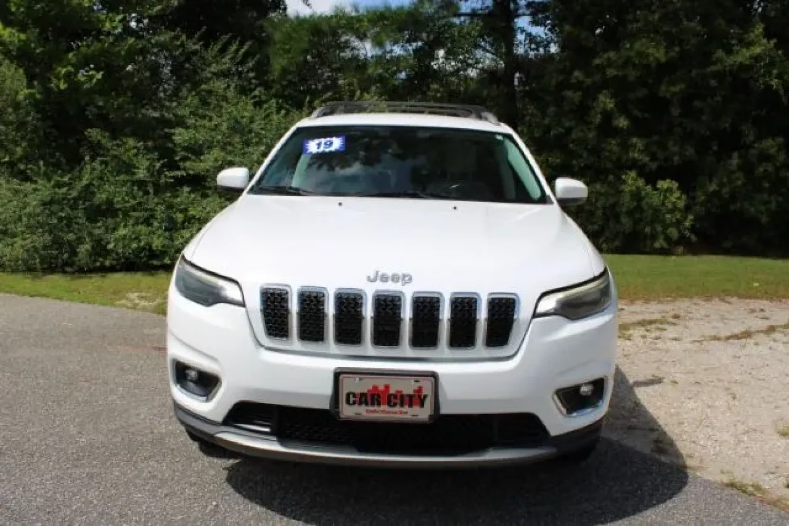 2019 Jeep Cherokee Limited 4x4 (1C4PJMDX6KD) with an Other engine, located at 3598 James B White Hwy South, Whiteville, NC, 28472, (910) 642-3196, 34.294846, -78.732613 - **Unleash Adventure with the 2019 Jeep Cherokee Limited 4x4 at Car City - Whitesville!**<br /> <br /> Are you ready to elevate your weekend adventures and daily commutes? The 2019 Jeep Cherokee Limited 4x4, now available at Car City - Whitesville, is your ticket to a lifestyle filled with exploratio - Photo#1
