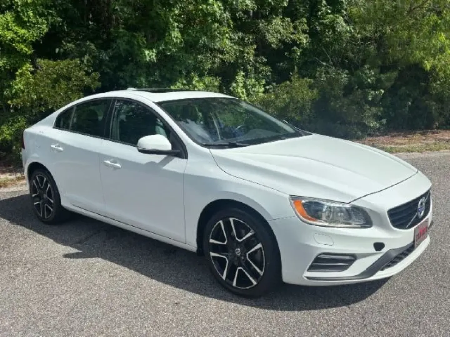 2017 /BLACK LEATHER Volvo S60 T5 Dynamic (YV126MFL6H2) with an Drive-E 2L I-4 gasoline direct injection engine, located at 2761 East Hwy 501, Conway, SC, 29526, (843) 331-1151, 33.781528, -78.989883 - **Discover Your Next Adventure with the 2017 Volvo S60 at Car City - Conway!**<br /> <br /> Are you seeking a reliable vehicle that seamlessly blends sophistication with performance? Look no further than this stunning 2017 Volvo S60, an ideal choice for those who appreciate comfort and style, whethe - Photo#1