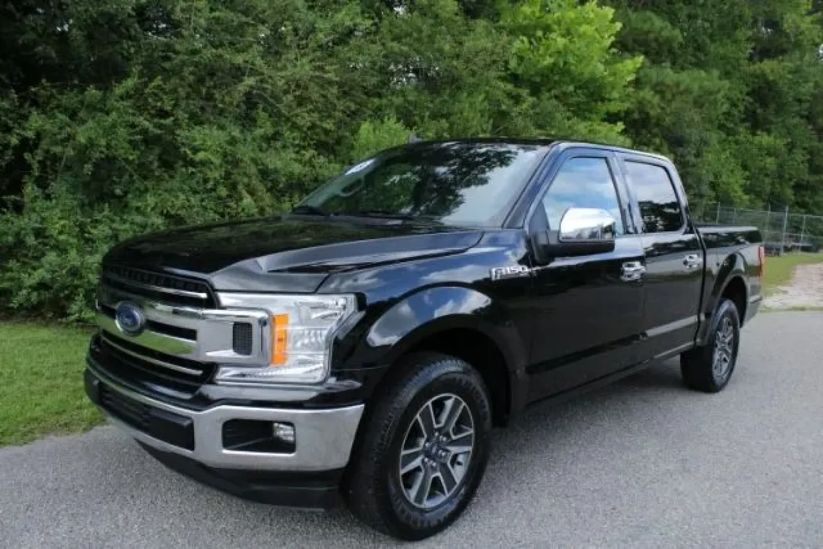 2019 Ford F-150 XLT (1FTEW1C58KF) with an 5L V-8 port/direct injection engine, located at 3598 James B White Hwy South, Whiteville, NC, 28472, (910) 642-3196, 34.294846, -78.732613 - **Drive Your Adventures with the 2019 Ford F-150 XLT Perfect for Every Lifestyle!**<br /> <br /> Welcome to Car City - Whitesville, your trusted pre-owned vehicle dealer in Whiteville, NC! Located at 3598 James B White Hwy South, Whiteville, NC 28472, we pride ourselves on offering quality used veh - Photo#0
