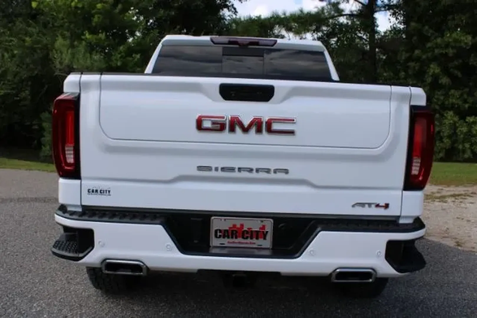 2022 GMC Sierra 1500 Limited 4WD Crew Cab Short Box AT4 (3GTP9EEL5NG) with an Other engine, located at 9146 Ocean Hwy West, Calabash, NC, 28467, (910) 579-1110, 33.928635, -78.576157 - **Discover Adventure with the 2022 GMC Sierra 1500 Limited AT4 Your Perfect All-Season Pickup**<br /> <br /> Are you ready to elevate your driving experience? Whether you're hauling gear for weekend adventures, navigating daily commutes, or accommodating your growing family, the 2022 GMC Sierra 150 - Photo#2
