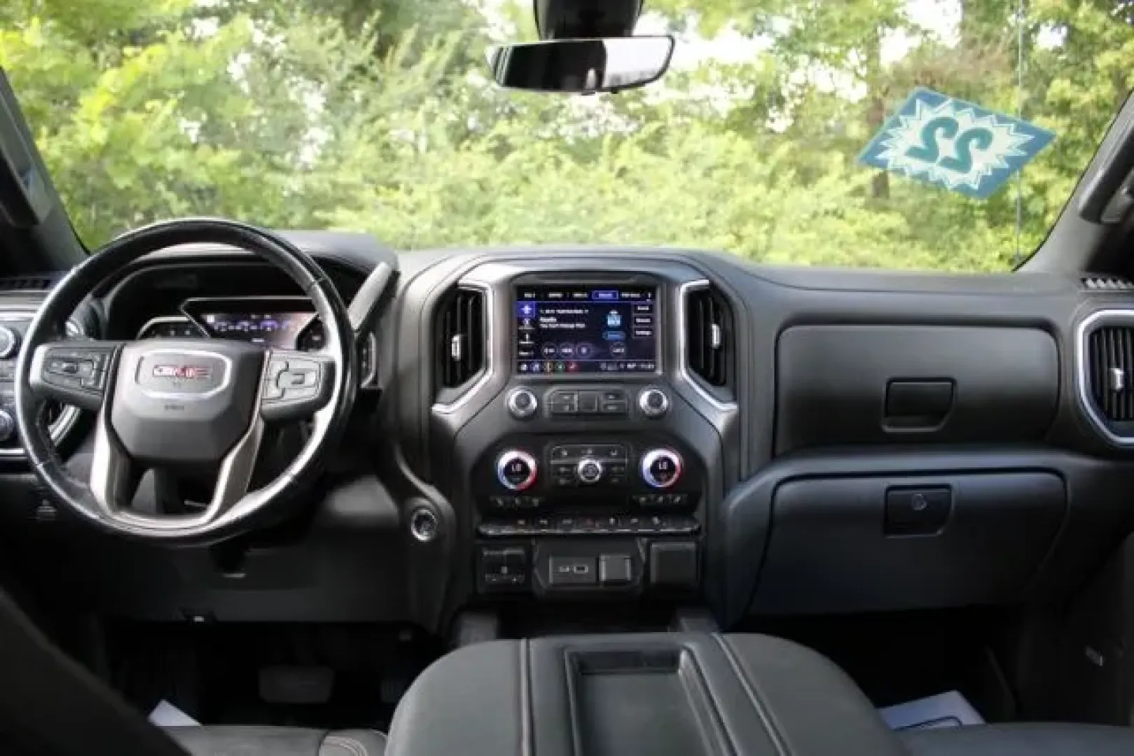 2022 GMC Sierra 1500 Limited 4WD Crew Cab Short Box AT4 (3GTP9EEL5NG) with an Other engine, located at 9146 Ocean Hwy West, Calabash, NC, 28467, (910) 579-1110, 33.928635, -78.576157 - **Discover Adventure with the 2022 GMC Sierra 1500 Limited AT4 Your Perfect All-Season Pickup**<br /> <br /> Are you ready to elevate your driving experience? Whether you're hauling gear for weekend adventures, navigating daily commutes, or accommodating your growing family, the 2022 GMC Sierra 150 - Photo#6