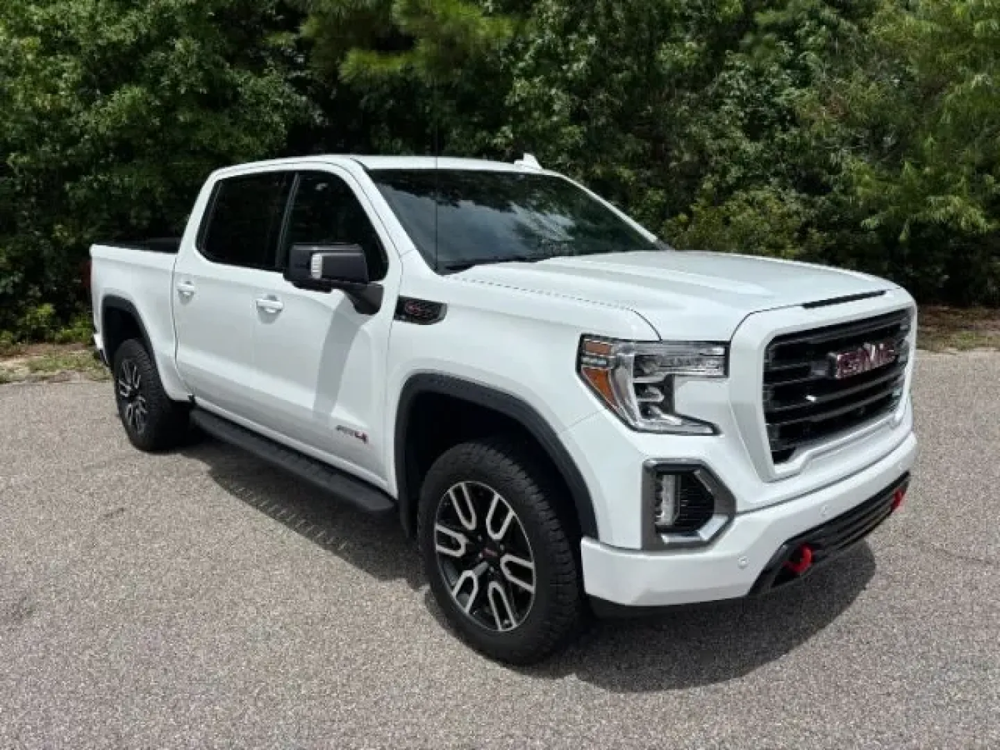 2022 /Jet Black w/Kalahari Accents GMC Sierra 1500 Limited 4WD Crew Cab Short Box AT4 (3GTP9EEL5NG) with an Other engine, located at 2761 East Hwy 501, Conway, SC, 29526, (843) 331-1151, 33.781528, -78.989883 - **Discover Adventure with the 2022 GMC Sierra 1500 Limited AT4 Your Perfect All-Season Pickup**<br /> <br /> Are you ready to elevate your driving experience? Whether you're hauling gear for weekend adventures, navigating daily commutes, or accommodating your growing family, the 2022 GMC Sierra 150 - Photo#1