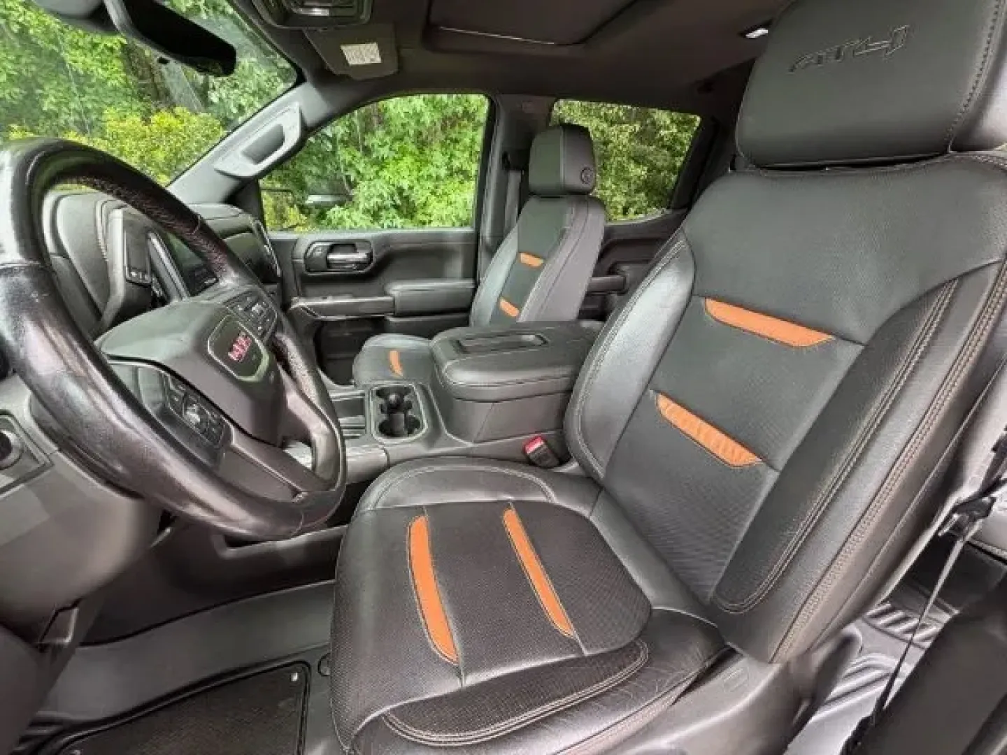 2022 /Jet Black w/Kalahari Accents GMC Sierra 1500 Limited 4WD Crew Cab Short Box AT4 (3GTP9EEL5NG) with an Other engine, located at 2761 East Hwy 501, Conway, SC, 29526, (843) 331-1151, 33.781528, -78.989883 - **Discover Adventure with the 2022 GMC Sierra 1500 Limited AT4 Your Perfect All-Season Pickup**<br /> <br /> Are you ready to elevate your driving experience? Whether you're hauling gear for weekend adventures, navigating daily commutes, or accommodating your growing family, the 2022 GMC Sierra 150 - Photo#10