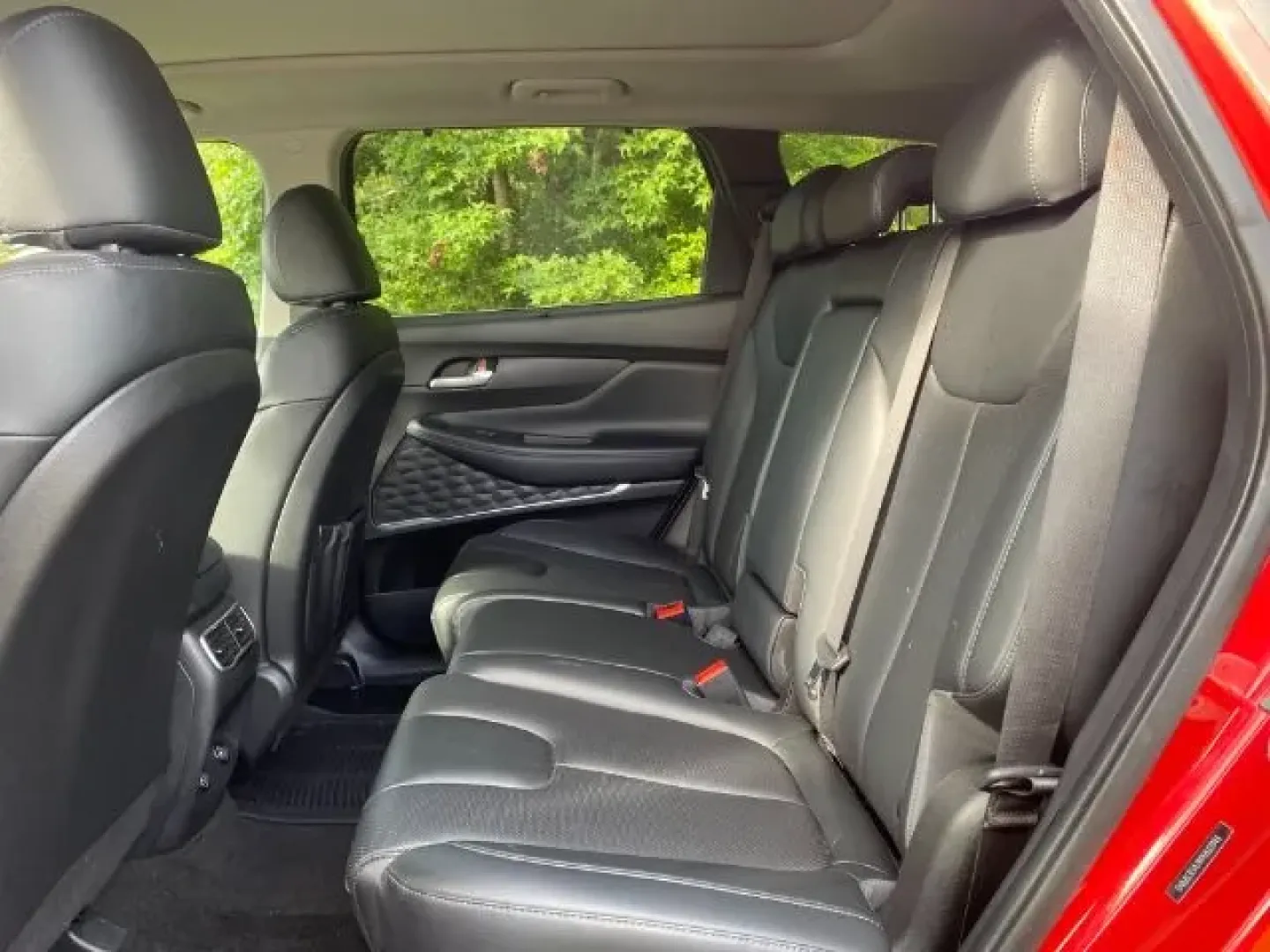 2023 /Black Hyundai Santa Fe SEL (5NMS3DAJ9PH) with an Smartstream 2.5L I-4 port/direct injection engine, located at 9146 Ocean Hwy West, Calabash, NC, 28467, (910) 579-1110, 33.928635, -78.576157 - Explore the open road with the 2023 Hyundai Santa Fe SEL, a versatile SUV that seamlessly blends comfort, functionality, and style. Whether you're embarking on a family road trip, commuting to work, or enjoying weekend adventures, this vehicle is designed for all of life's journeys. As a premier pre - Photo#5