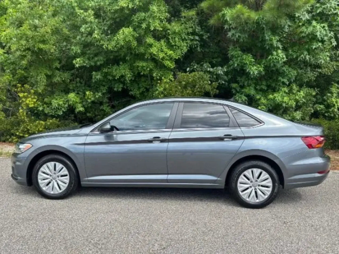 2019 /Titan Black, cloth Volkswagen Jetta 1.4T S 8A (3VWC57BU7KM) with an 1.4L L4 DOHC 16V engine, 8-Speed Automatic transmission, located at 2761 East Hwy 501, Conway, SC, 29526, (843) 331-1151, 33.781528, -78.989883 - Are you seeking an affordable yet stylish sedan that can effortlessly glide through your daily commute while also accommodating weekend adventures? Look no further than this impressive 2019 Volkswagen Jetta, now available at Car City - Conway. Located conveniently in Conway, SC, at 2761 East Hwy 501 - Photo#2