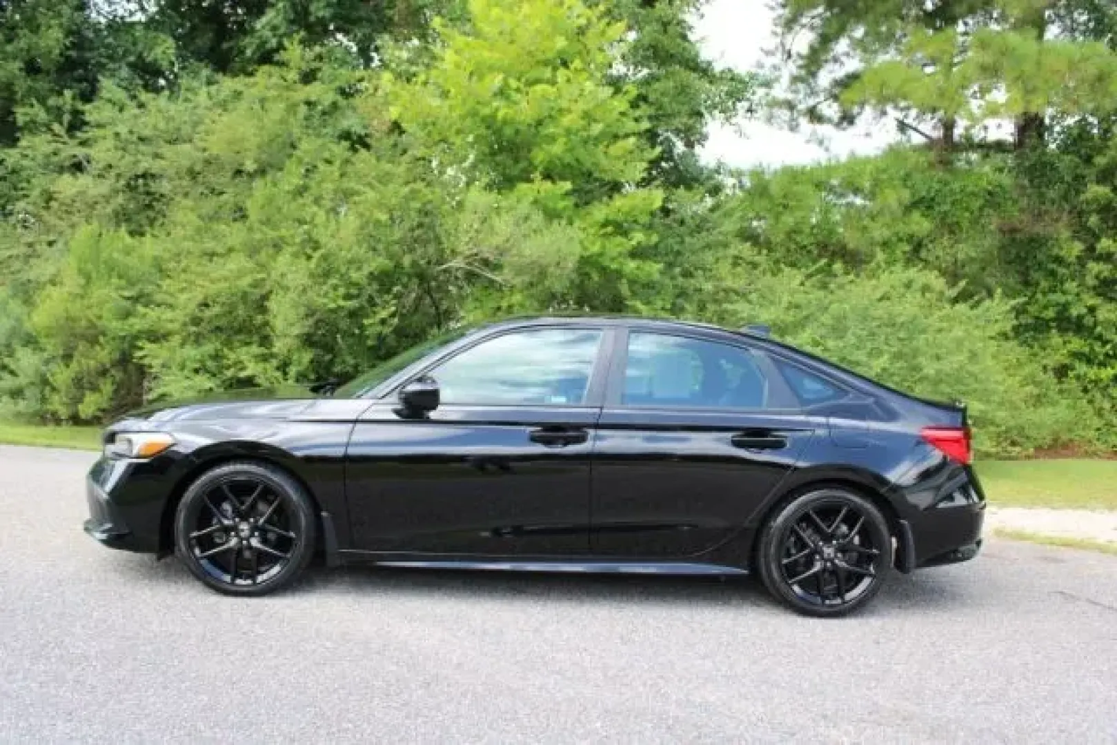 2022 Honda Civic Sport Sedan (2HGFE2F54NH) with an 2L I-4 gasoline direct injection engine, located at 3598 James B White Hwy South, Whiteville, NC, 28472, (910) 642-3196, 34.294846, -78.732613 - **Elevate Your Daily Drive with This 2022 Honda Civic Sport Sedan!**<br /> <br /> Looking for a vehicle that can keep up with your busy lifestyle? The 2022 Honda Civic Sport Sedan is the perfect companion for those who value reliability, comfort, and performance. Whether you're commuting to work, ru - Photo#5
