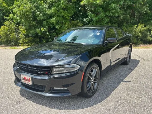 photo of 2019 Dodge Charger SXT AWD