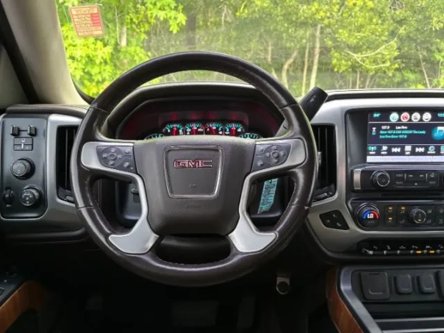 2018 /Cocoa/Dune GMC Sierra 1500 SLT (3GTU2NEC3JG) with an EcoTec3 6.2L V-8 gasoline direct injection engine, located at 2761 East Hwy 501, Conway, SC, 29526, (843) 331-1151, 33.781528, -78.989883 - Unleash your adventurous spirit with this 2018 GMC Sierra 1500 SLT, the perfect truck for weekend warriors and daily commuters alike. Whether you're hauling gear for a family camping trip or navigating the daily grind of work in Conway, SC, this pre-owned beauty is designed to elevate your lifestyle - Photo#8