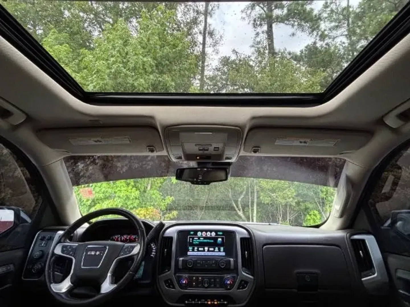 2018 /Cocoa/Dune GMC Sierra 1500 SLT (3GTU2NEC3JG) with an EcoTec3 6.2L V-8 gasoline direct injection engine, located at 2761 East Hwy 501, Conway, SC, 29526, (843) 331-1151, 33.781528, -78.989883 - Unleash your adventurous spirit with this 2018 GMC Sierra 1500 SLT, the perfect truck for weekend warriors and daily commuters alike. Whether you're hauling gear for a family camping trip or navigating the daily grind of work in Conway, SC, this pre-owned beauty is designed to elevate your lifestyle - Photo#10