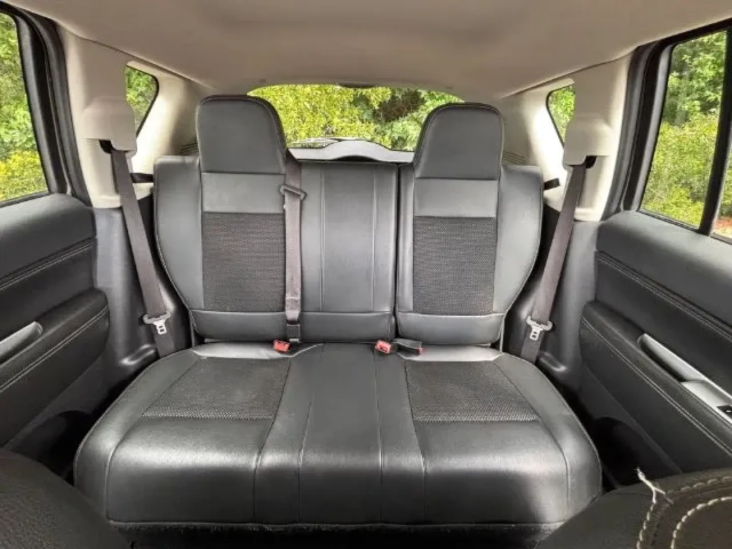 2017 /Dark Slate Gray, vin Jeep Compass Latitude 4WD (1C4NJDEB1HD) with an 2.4L L4 DOHC 16V engine, 6-Speed Automatic transmission, located at 2761 East Hwy 501, Conway, SC, 29526, (843) 331-1151, 33.781528, -78.989883 - **Experience Adventure and Comfort with the 2017 Jeep Compass Latitude 4WD at Car City - Conway!**<br /> <br /> Are you ready to elevate your weekend adventures and create lasting memories with family and friends? The 2017 Jeep Compass Latitude 4WD, now available at Car City - Conway, is your perfec - Photo#11