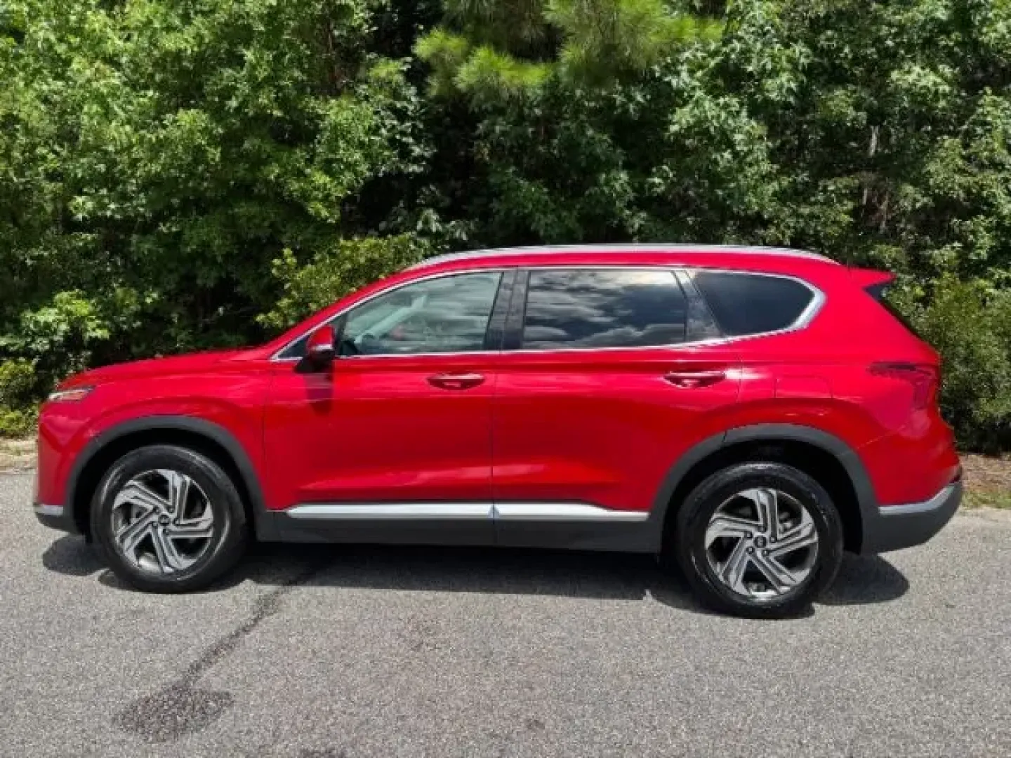 2023 /Black Hyundai Santa Fe SEL (5NMS34AJ9PH) with an Smartstream 2.5L I-4 port/direct injection engine, located at 2761 East Hwy 501, Conway, SC, 29526, (843) 331-1151, 33.781528, -78.989883 - **Discover Adventure and Comfort in the 2023 Hyundai Santa Fe SEL at Car City - Conway!**<br /> <br /> Are you ready to elevate your driving experience? The 2023 Hyundai Santa Fe SEL is the perfect choice for growing families, outdoor enthusiasts, or anyone needing a reliable vehicle for daily commu - Photo#2