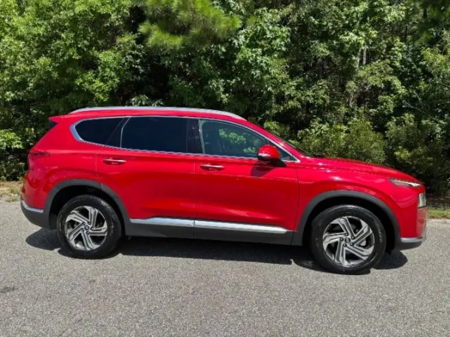 2023 /Black Hyundai Santa Fe SEL (5NMS34AJ9PH) with an Smartstream 2.5L I-4 port/direct injection engine, located at 2761 East Hwy 501, Conway, SC, 29526, (843) 331-1151, 33.781528, -78.989883 - **Discover Adventure and Comfort in the 2023 Hyundai Santa Fe SEL at Car City - Conway!**<br /> <br /> Are you ready to elevate your driving experience? The 2023 Hyundai Santa Fe SEL is the perfect choice for growing families, outdoor enthusiasts, or anyone needing a reliable vehicle for daily commu - Photo#3