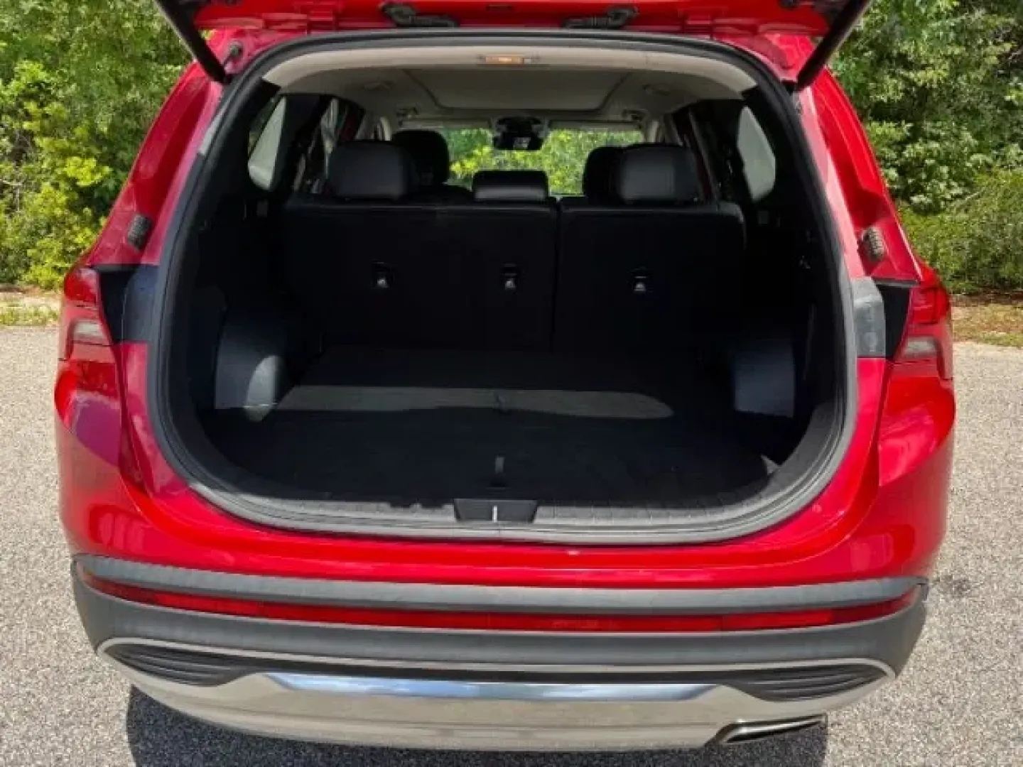 2023 /Black Hyundai Santa Fe SEL (5NMS34AJ9PH) with an Smartstream 2.5L I-4 port/direct injection engine, located at 2761 East Hwy 501, Conway, SC, 29526, (843) 331-1151, 33.781528, -78.989883 - **Discover Adventure and Comfort in the 2023 Hyundai Santa Fe SEL at Car City - Conway!**<br /> <br /> Are you ready to elevate your driving experience? The 2023 Hyundai Santa Fe SEL is the perfect choice for growing families, outdoor enthusiasts, or anyone needing a reliable vehicle for daily commu - Photo#14