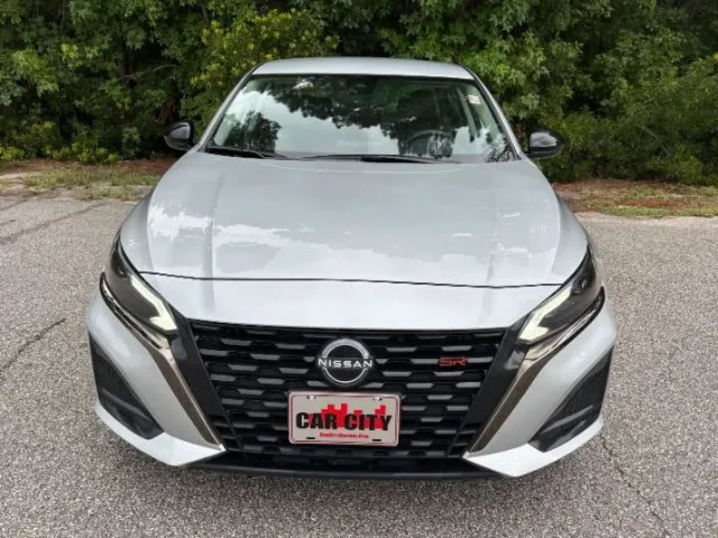 2023 /Sport Nissan Altima SR FWD (1N4BL4CV2PN) with an 2.5L I-4 gasoline direct injection engine, located at 2761 East Hwy 501, Conway, SC, 29526, (843) 331-1151, 33.781528, -78.989883 - ### Elevate Your Daily Commute with the 2023 Nissan Altima SR FWD from Car City - Conway!<br /> <br /> Are you looking for a reliable vehicle that perfectly balances comfort, technology, and affordability? The 2023 Nissan Altima SR FWD is here to elevate your daily commute or weekend adventures with - Photo#4