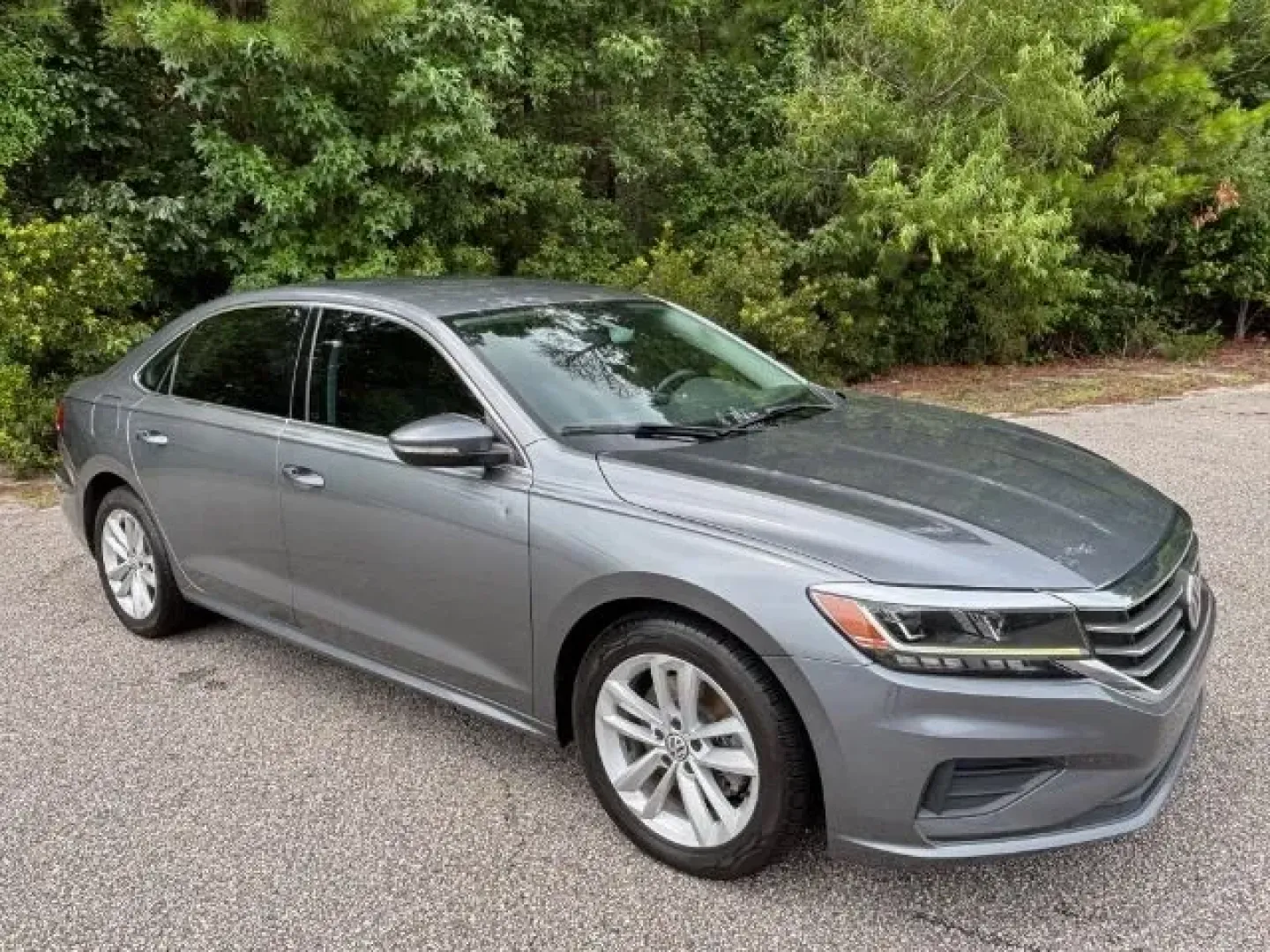 2020 /BLACK LEATHER Volkswagen Passat SE (1VWSA7A30LC) with an 2.0L L4 DOHC 16V engine, 6-Speed Automatic transmission, located at 9146 Ocean Hwy West, Calabash, NC, 28467, (910) 579-1110, 33.928635, -78.576157 - **Ready for Your Next Adventure: 2020 Volkswagen Passat SE at Car City - Conway**<br /> <br /> If you're in the market for a dependable sedan that seamlessly blends comfort, style, and advanced tech features, look no further than the 2020 Volkswagen Passat SE available at Car City - Conway. This pre - Photo#1