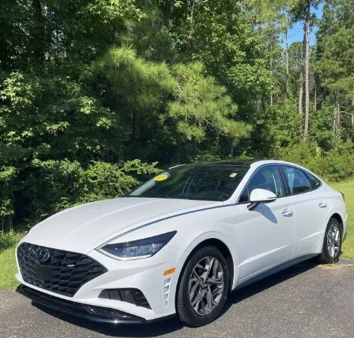 photo of 2023 Hyundai Sonata SEL