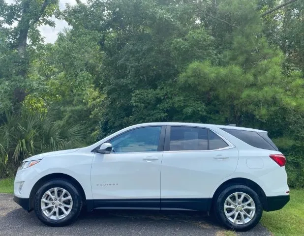 photo of 2021 Chevrolet Equinox LT AWD