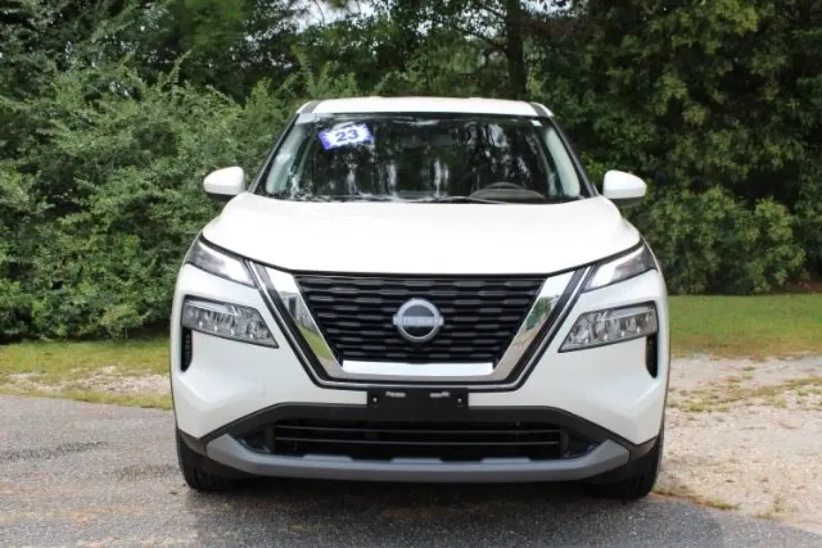 2023 Nissan Rogue SV FWD (JN8BT3BA9PW) with an VC-Turbo 1.5L I-3 gasoline direct injection engine, located at 3598 James B White Hwy South, Whiteville, NC, 28472, (910) 642-3196, 34.294846, -78.732613 - **Discover Your Next Adventure with the 2023 Nissan Rogue at Car City - Whitesville!**<br /> <br /> Are you ready to elevate your driving experience? The 2023 Nissan Rogue is not just a vehicle; it's a lifestyle. Perfect for busy families, daily commuters, and weekend adventurers, this versatile SUV - Photo#1