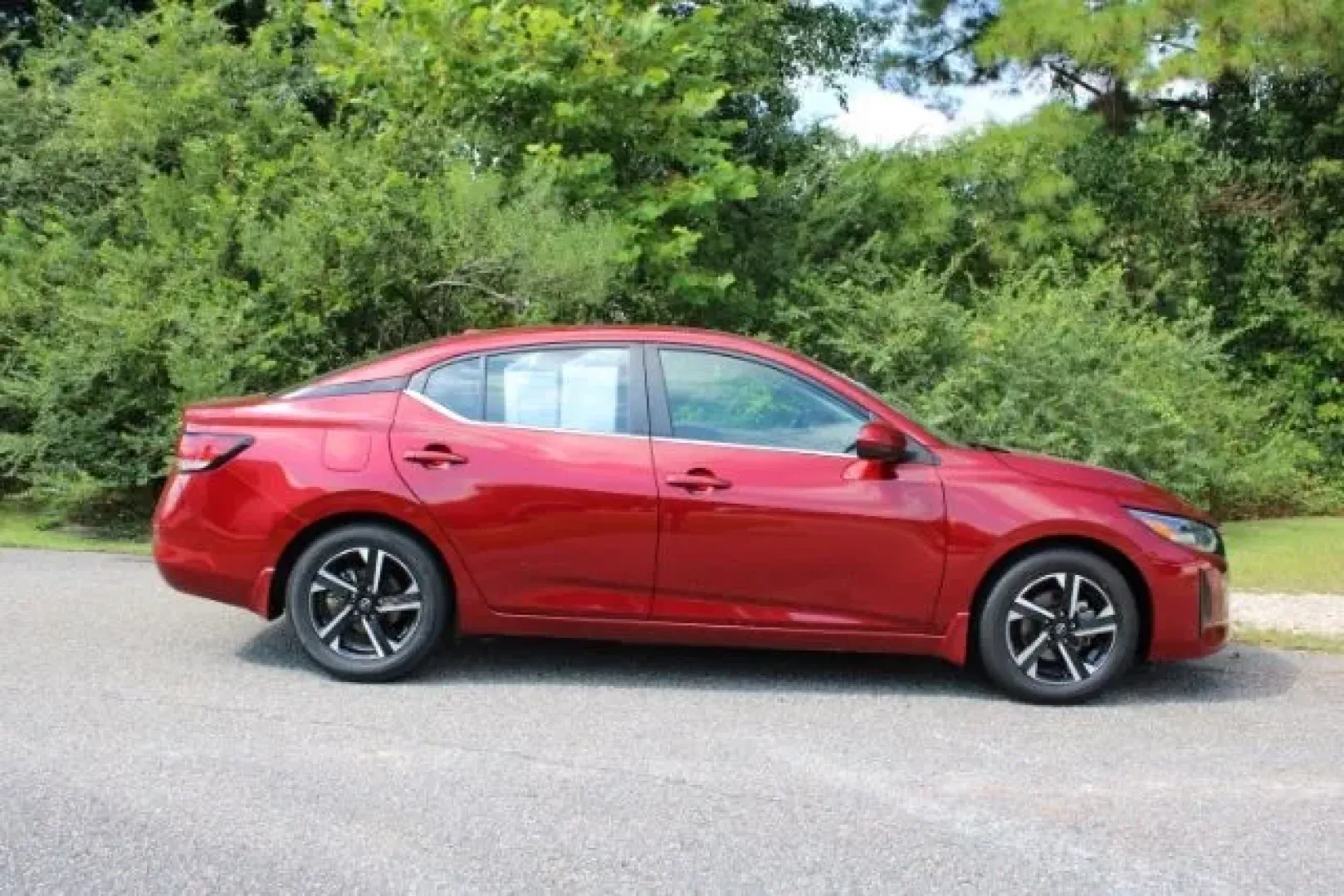 2024 Nissan Sentra SV Xtronic CVT (3N1AB8CV8RY) with an 2L I-4 gasoline direct injection engine, located at 3598 James B White Hwy South, Whiteville, NC, 28472, (910) 642-3196, 34.294846, -78.732613 - **Experience Stylish Comfort in the 2024 Nissan Sentra Perfect for Your Daily Drive!**<br /> <br /> Are you in search of an affordable yet stylish vehicle that fits seamlessly into your lifestyle? Look no further than this stunning 2024 Nissan Sentra, a pre-owned gem now available at Car City - Cal - Photo#3