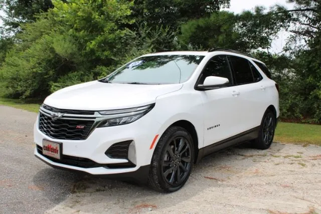 photo of 2022 Chevrolet Equinox FWD RS