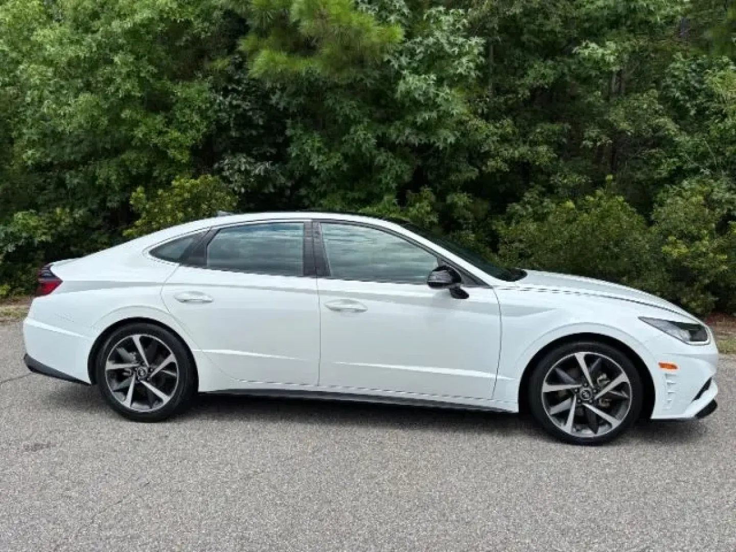 2023 /Black Hyundai Sonata SEL Plus (KMHL44J22PA) with an Smartstream 1.6L I-4 gasoline direct injection engine, located at 2761 East Hwy 501, Conway, SC, 29526, (843) 331-1151, 33.781528, -78.989883 - ### Experience Comfort and Style with the 2023 Hyundai Sonata SEL Plus at Car City - Conway<br /> <br /> If you're in the market for a vehicle that perfectly balances luxury and practicality, look no further than the 2023 Hyundai Sonata SEL Plus, available now at Car City - Conway. This stunning sed - Photo#3