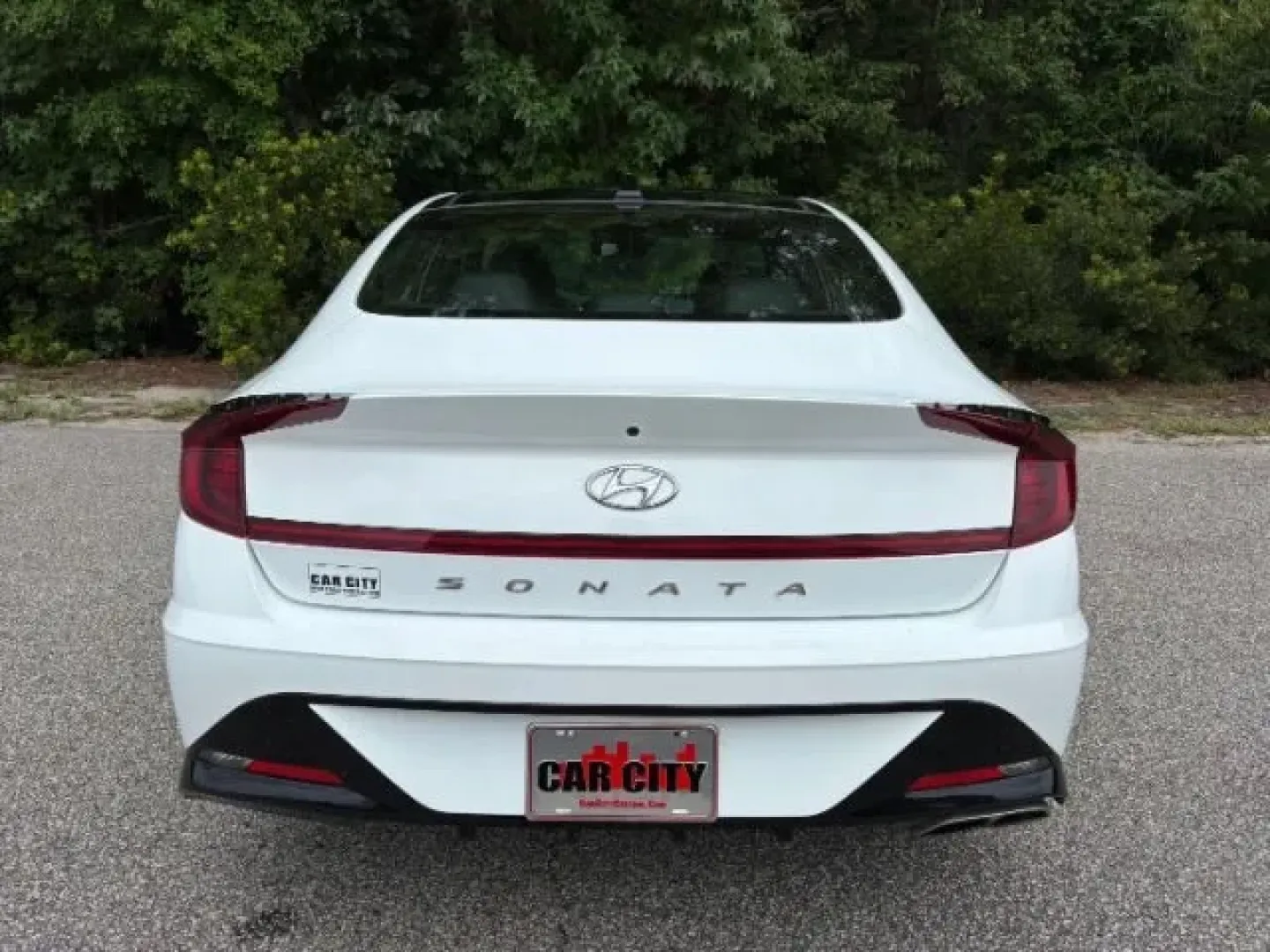 2023 /Black Hyundai Sonata SEL Plus (KMHL44J22PA) with an Smartstream 1.6L I-4 gasoline direct injection engine, located at 2761 East Hwy 501, Conway, SC, 29526, (843) 331-1151, 33.781528, -78.989883 - ### Experience Comfort and Style with the 2023 Hyundai Sonata SEL Plus at Car City - Conway<br /> <br /> If you're in the market for a vehicle that perfectly balances luxury and practicality, look no further than the 2023 Hyundai Sonata SEL Plus, available now at Car City - Conway. This stunning sed - Photo#5