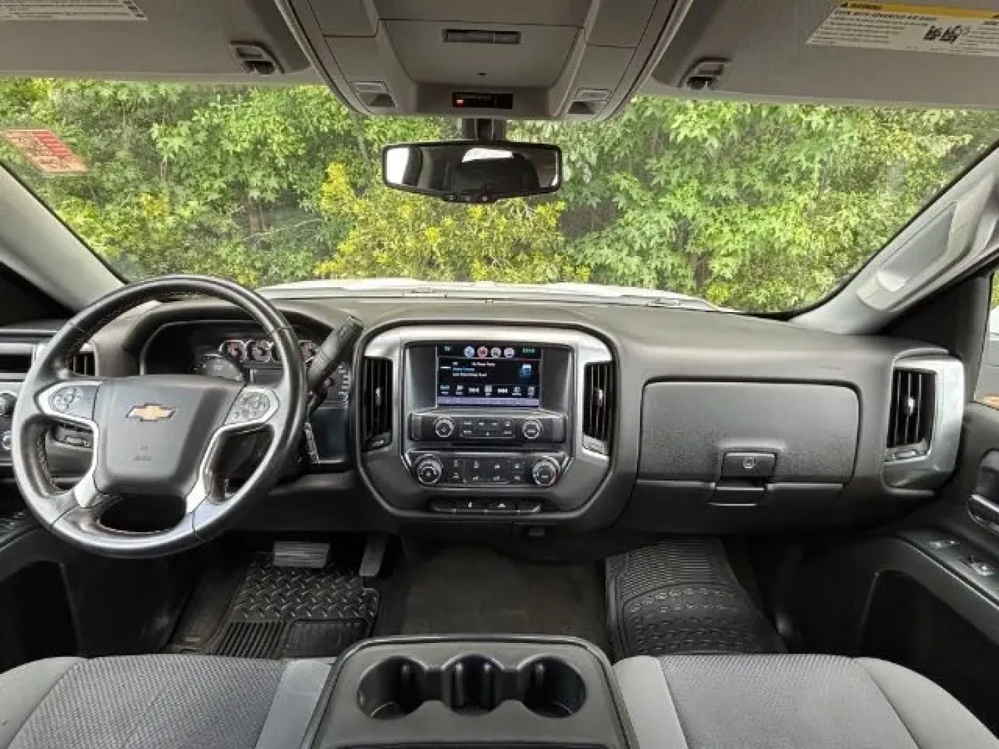 2018 /Jet Black Chevrolet Silverado 1500 1LT (1GCVKREC8JZ) with an EcoTec3 4.3L V-6 gasoline direct injection engine, located at 2761 East Hwy 501, Conway, SC, 29526, (843) 331-1151, 33.781528, -78.989883 - **Unleash Your Adventurous Spirit with the 2018 Chevrolet Silverado 1500 at Car City - Conway!** <br /> <br /> Are you ready to take your weekends to the next level or tackle your daily commute with ease? The 2018 Chevrolet Silverado 1500 is your perfect companion, offering not just a truck but a li - Photo#8