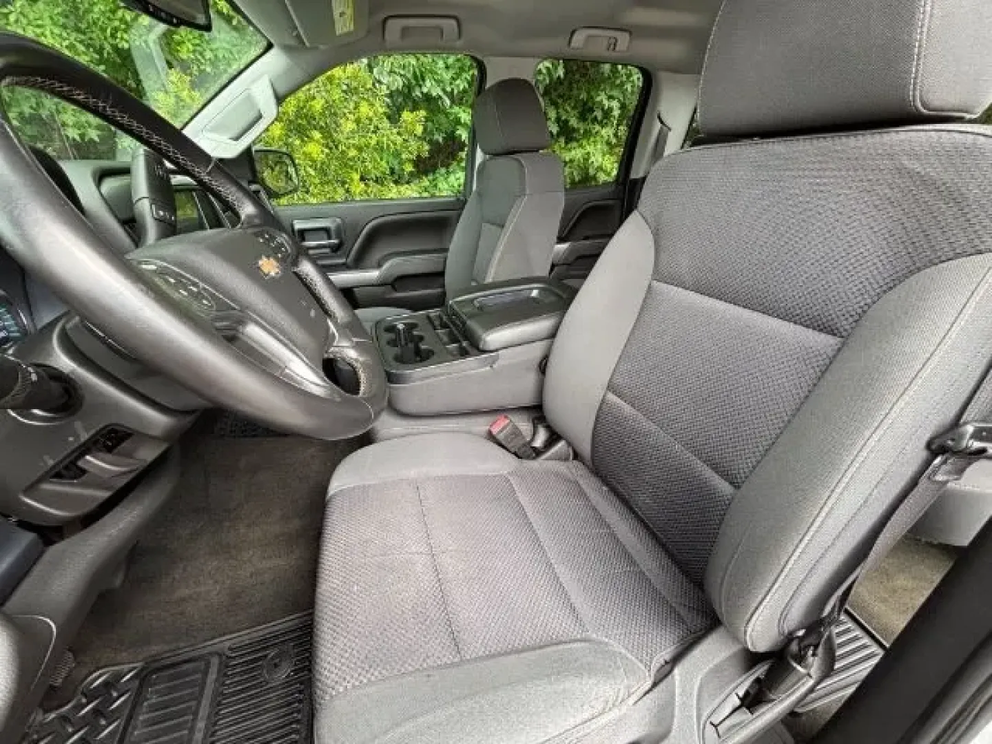 2018 /Jet Black Chevrolet Silverado 1500 1LT (1GCVKREC8JZ) with an EcoTec3 4.3L V-6 gasoline direct injection engine, located at 2761 East Hwy 501, Conway, SC, 29526, (843) 331-1151, 33.781528, -78.989883 - **Unleash Your Adventurous Spirit with the 2018 Chevrolet Silverado 1500 at Car City - Conway!** <br /> <br /> Are you ready to take your weekends to the next level or tackle your daily commute with ease? The 2018 Chevrolet Silverado 1500 is your perfect companion, offering not just a truck but a li - Photo#10