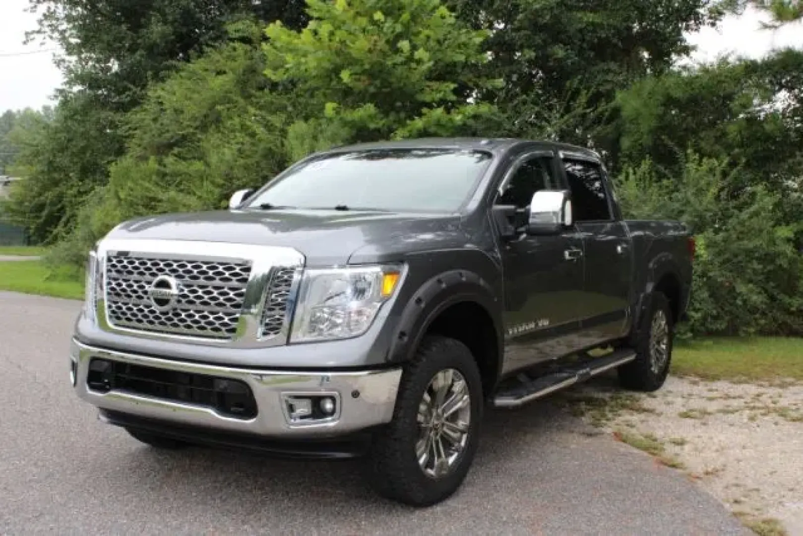 2018 Nissan TITAN SV (1N6AA1E56JN) with an Endurance 5.6L V-8 gasoline direct injection engine, located at 3598 James B White Hwy South, Whiteville, NC, 28472, (910) 642-3196, 34.294846, -78.732613 - **Unleash Your Adventure with the 2018 Nissan TITAN SV Crew Cab at Car City - Whitesville!**<br /> <br /> Are you ready for your next adventure? Whether you're hauling equipment for a weekend project, hitting the open road for a camping trip, or just need a reliable truck for daily errands, our 2018 - Photo#0