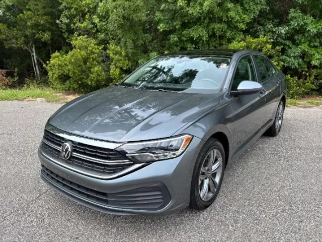photo of 2024 Volkswagen Jetta 1.5T SE