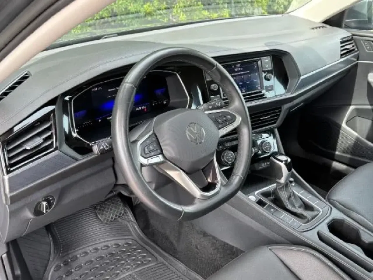 2024 /Titan Black Volkswagen Jetta 1.5T SE (3VW7M7BU8RM) with an 1.5L I-4 gasoline direct injection engine, located at 2761 East Hwy 501, Conway, SC, 29526, (843) 331-1151, 33.781528, -78.989883 - **Discover Your Next Adventure with the 2024 Volkswagen Jetta at Car City - Conway!** <br /> <br /> Are you searching for the perfect sedan that combines style, comfort, and affordability for your daily commute or weekend getaways? Look no further! The 2024 Volkswagen Jetta, now available at Car Cit - Photo#10